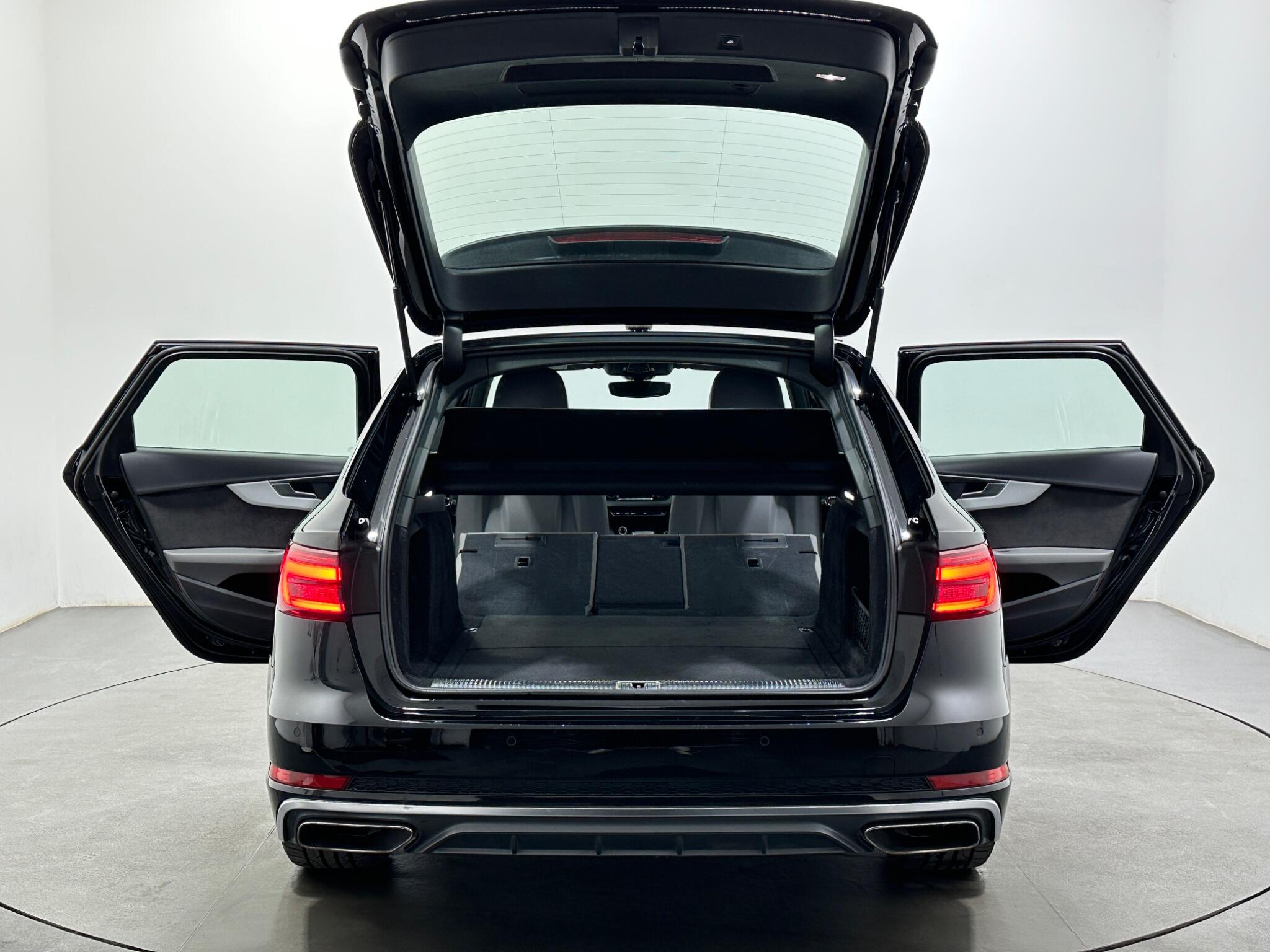 Audi A4 view 45