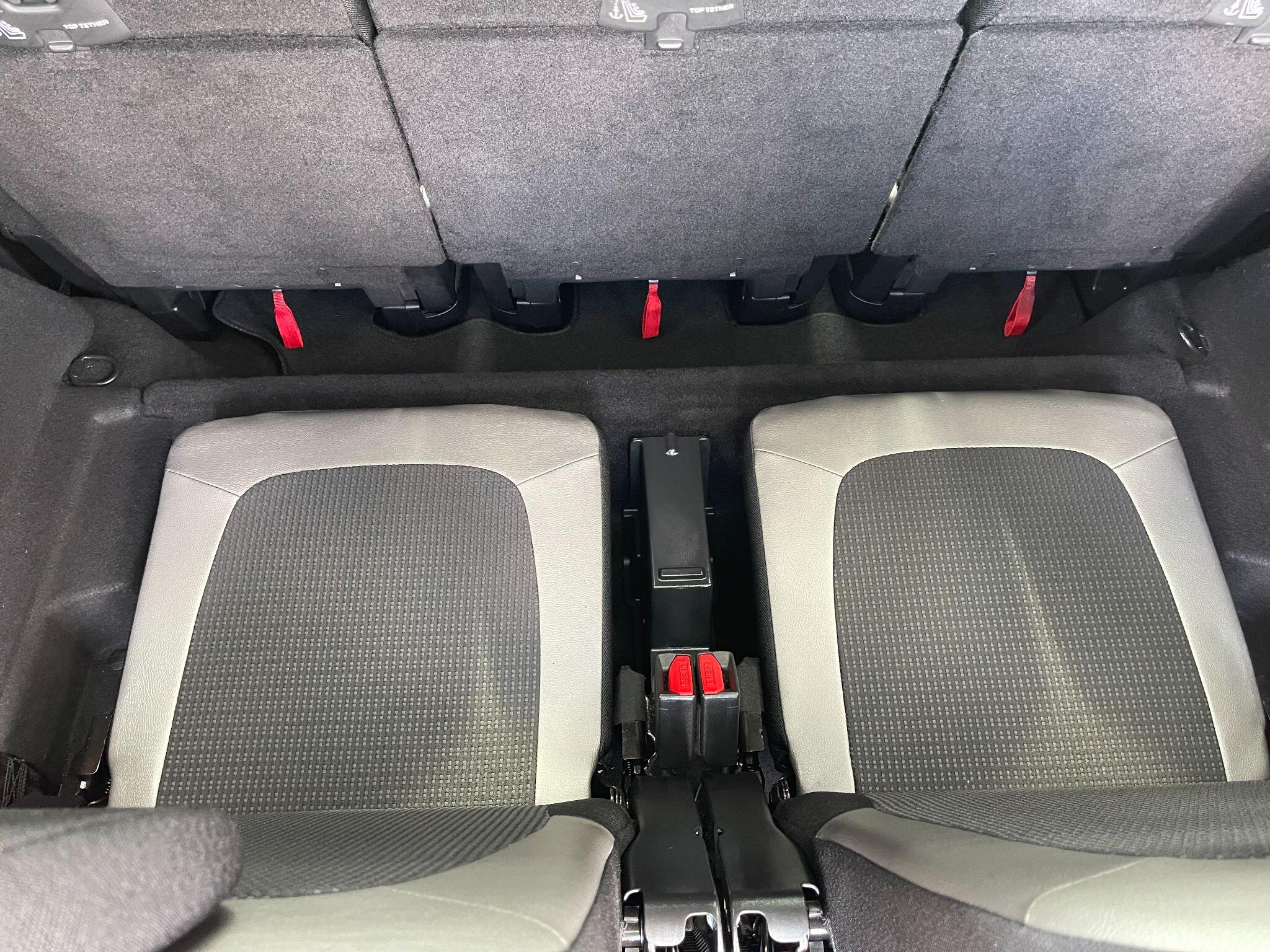Citroen Grand C4 Spacetourer view 41