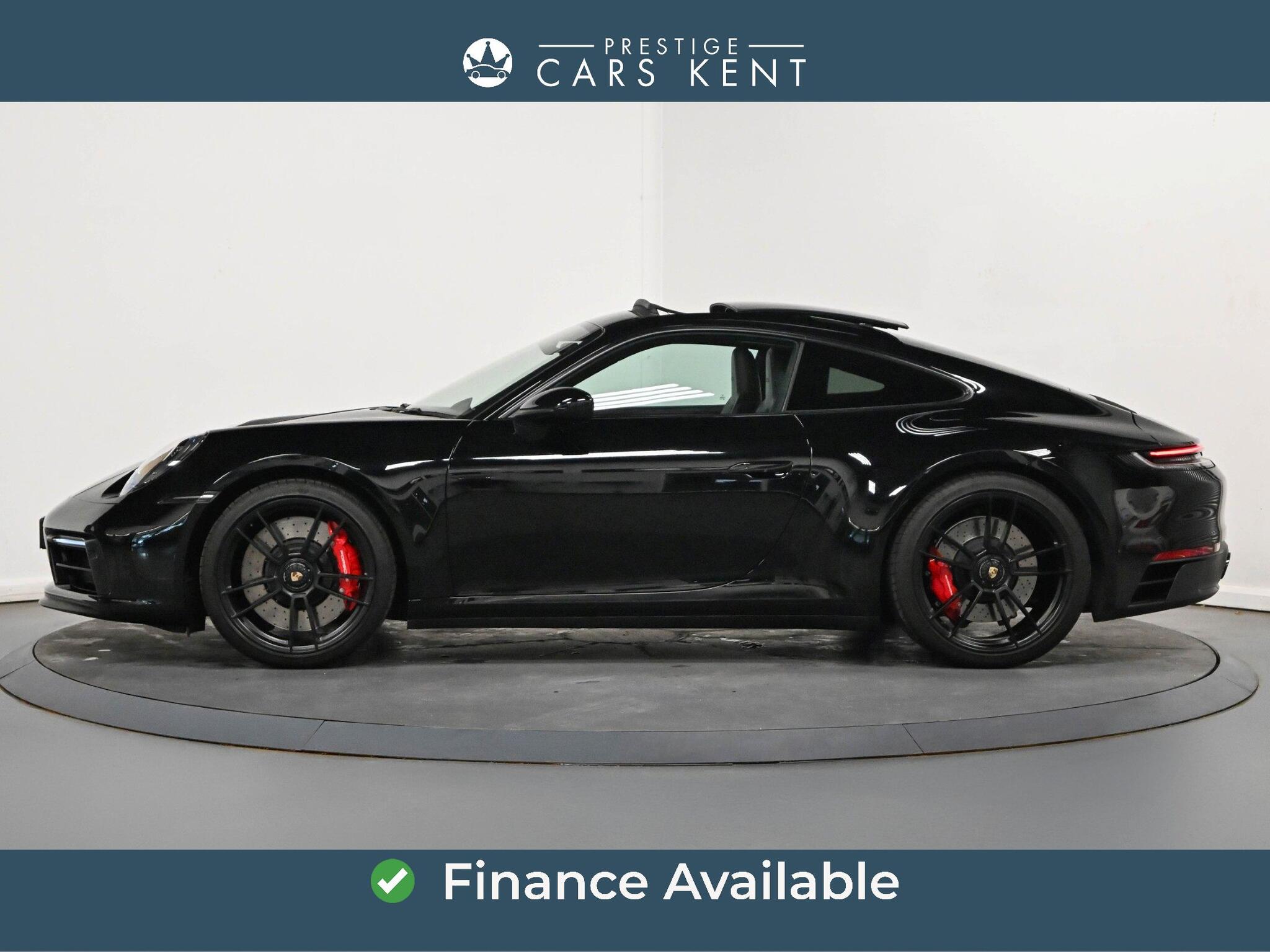 Porsche 911 view 4