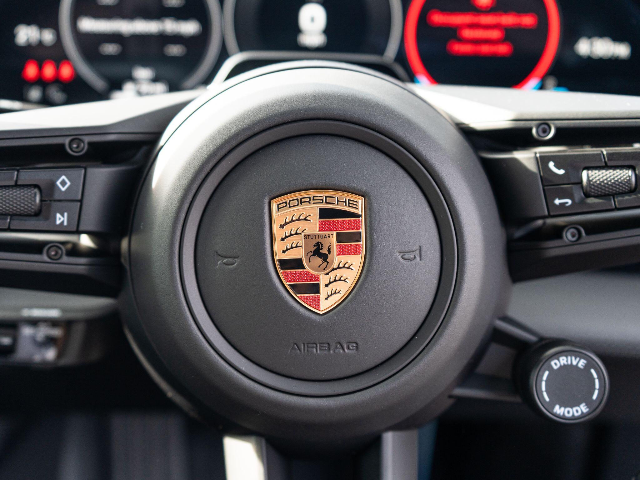 Porsche Taycan view 34