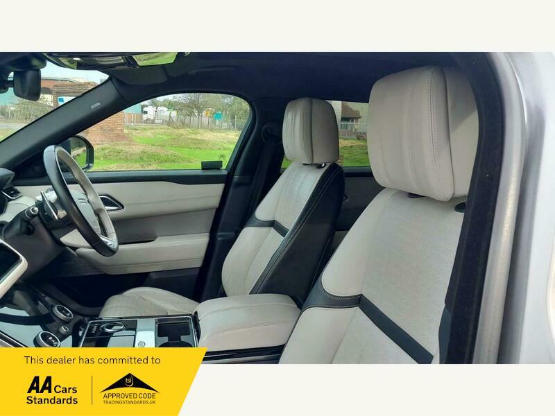 2019 Land Rover Range Rover Velar 2.0 D240 R-Dynamic HSE Auto 4WD Euro 6 (s/s) 5dr • 55,000 miles image 36