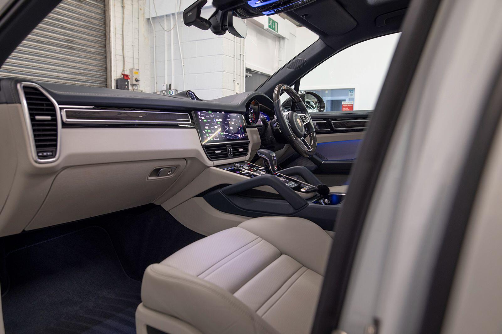 Porsche Cayenne view 68