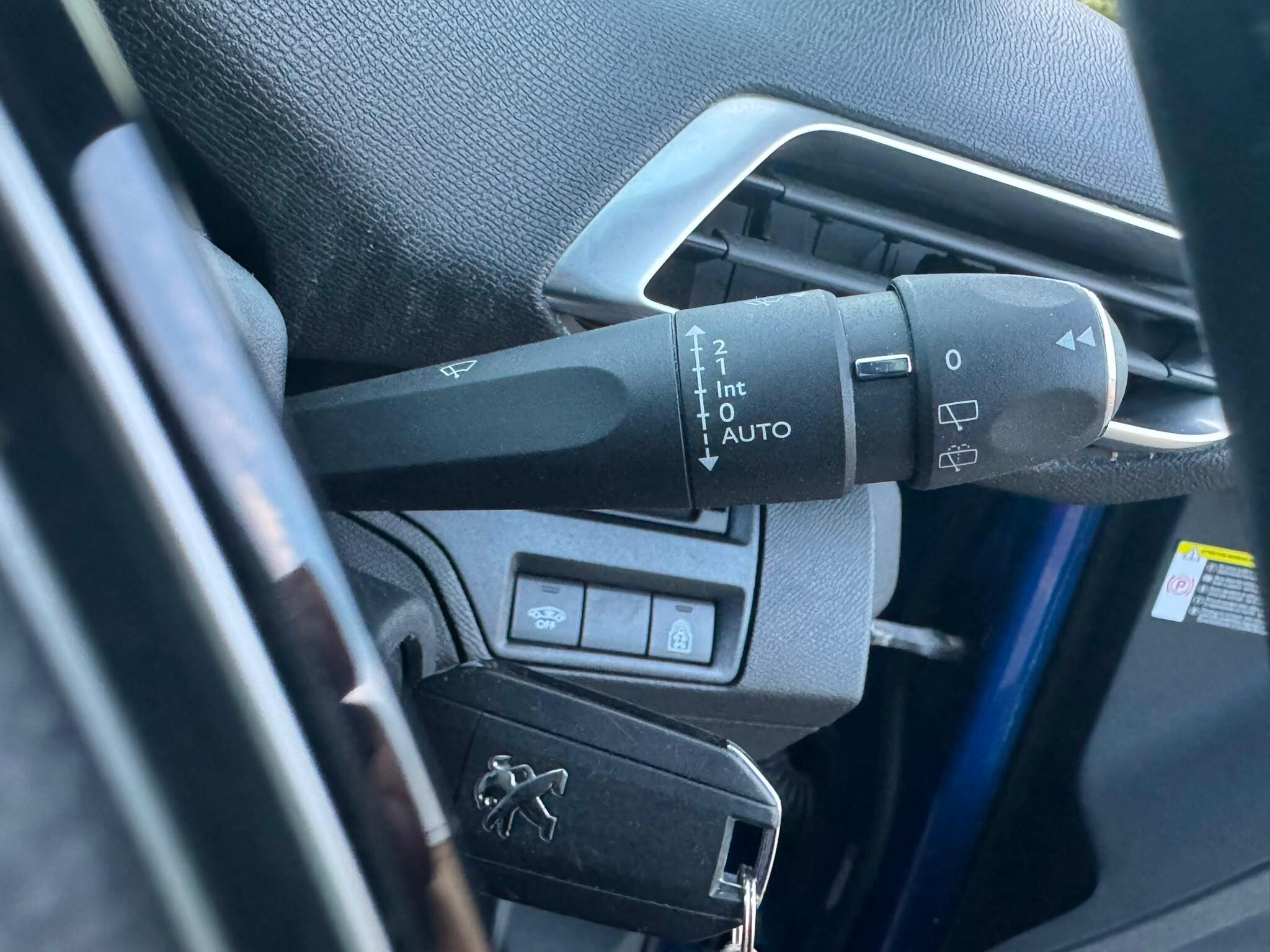 Peugeot 3008 view 25
