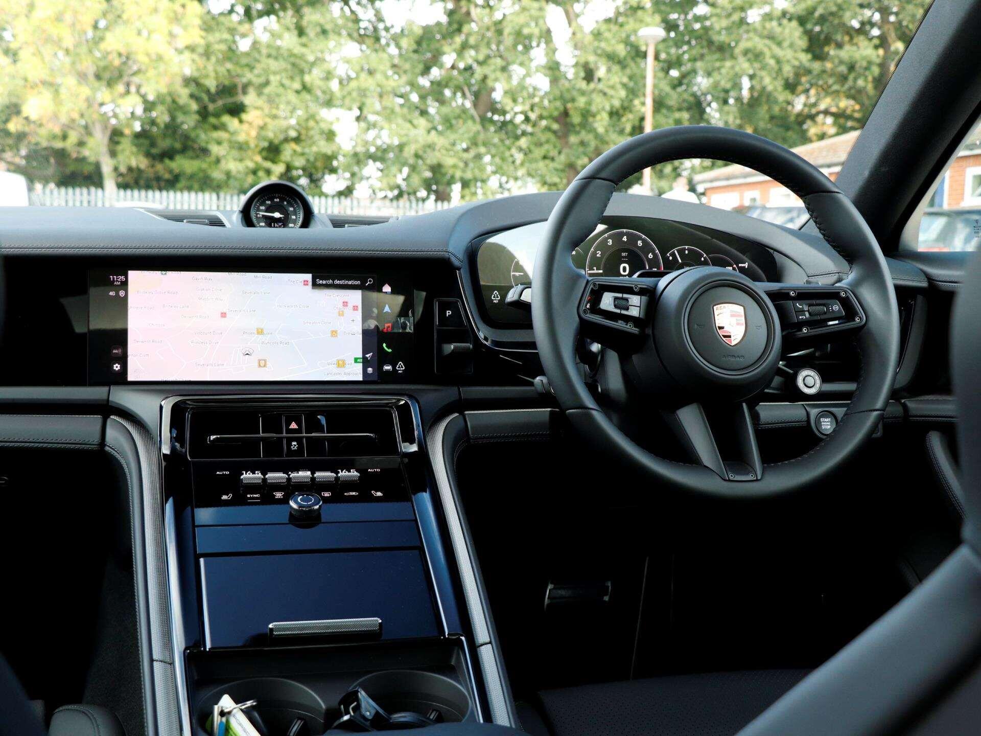 Porsche Panamera view 12