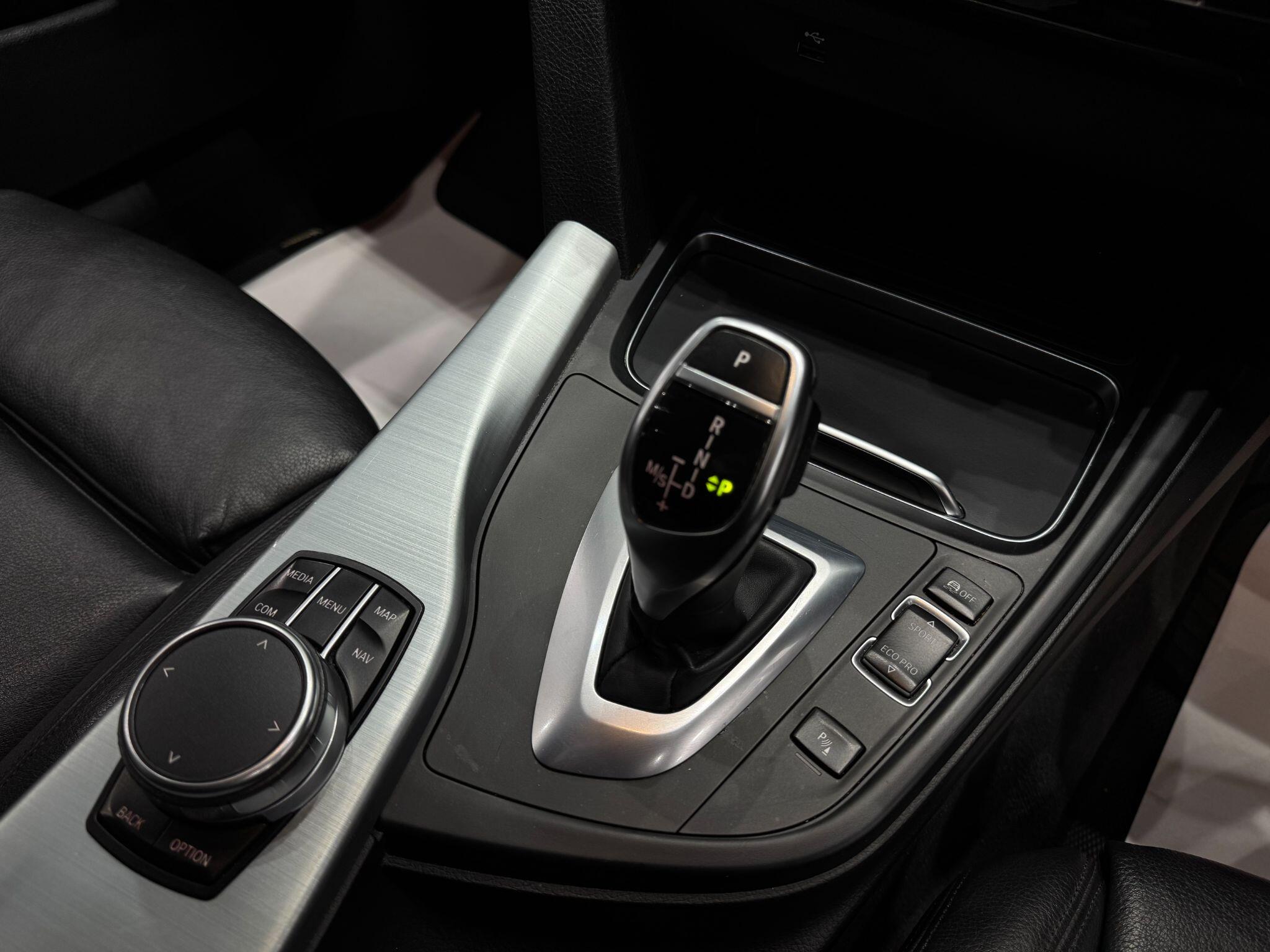 BMW 4 Series view 40