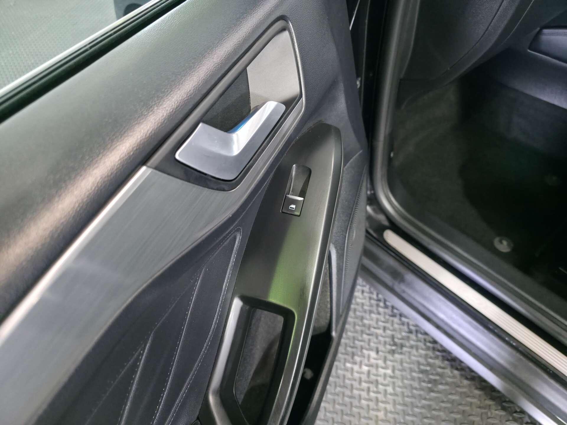 Ford Focus view 62