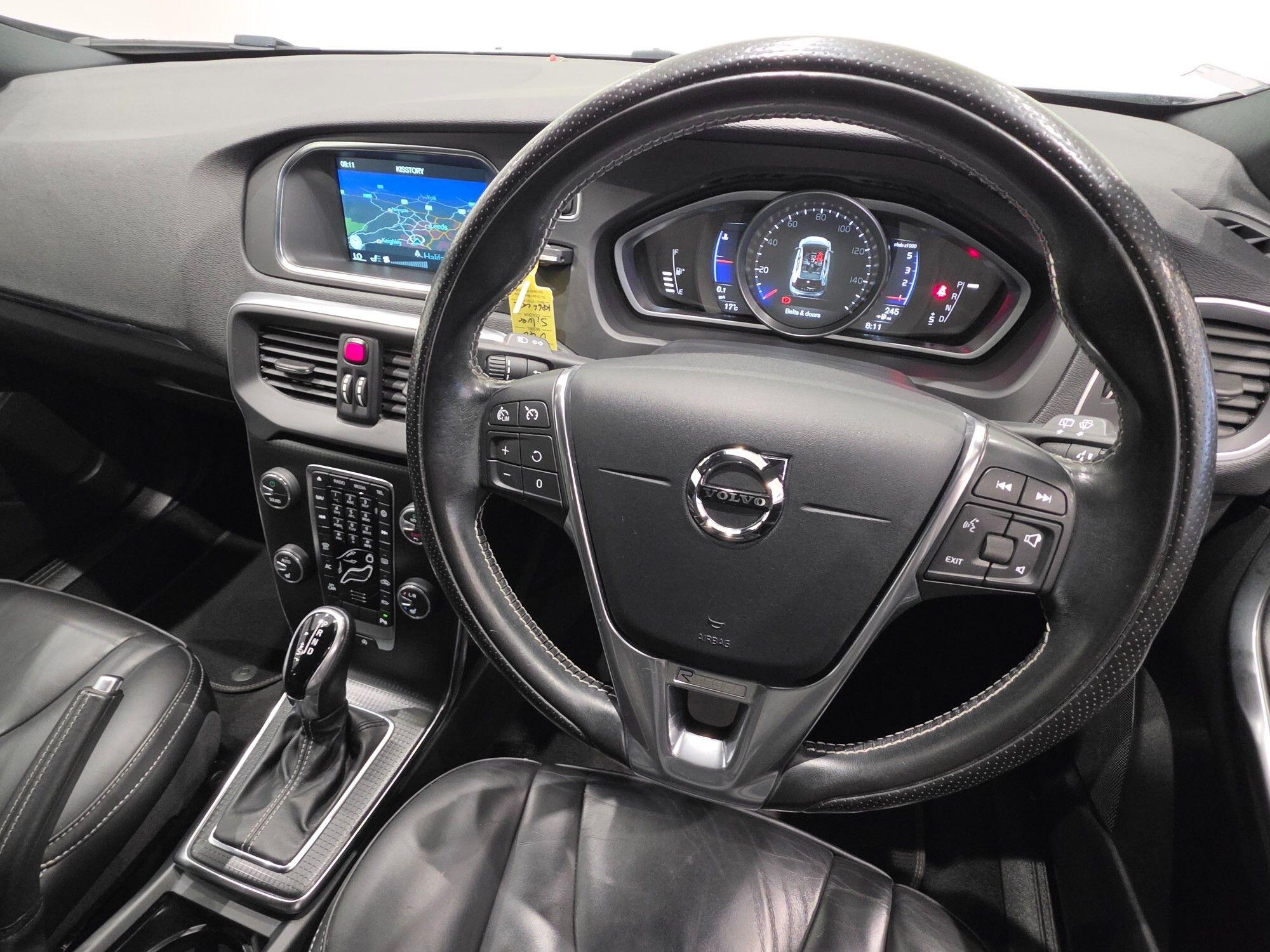 Volvo V40 view 74