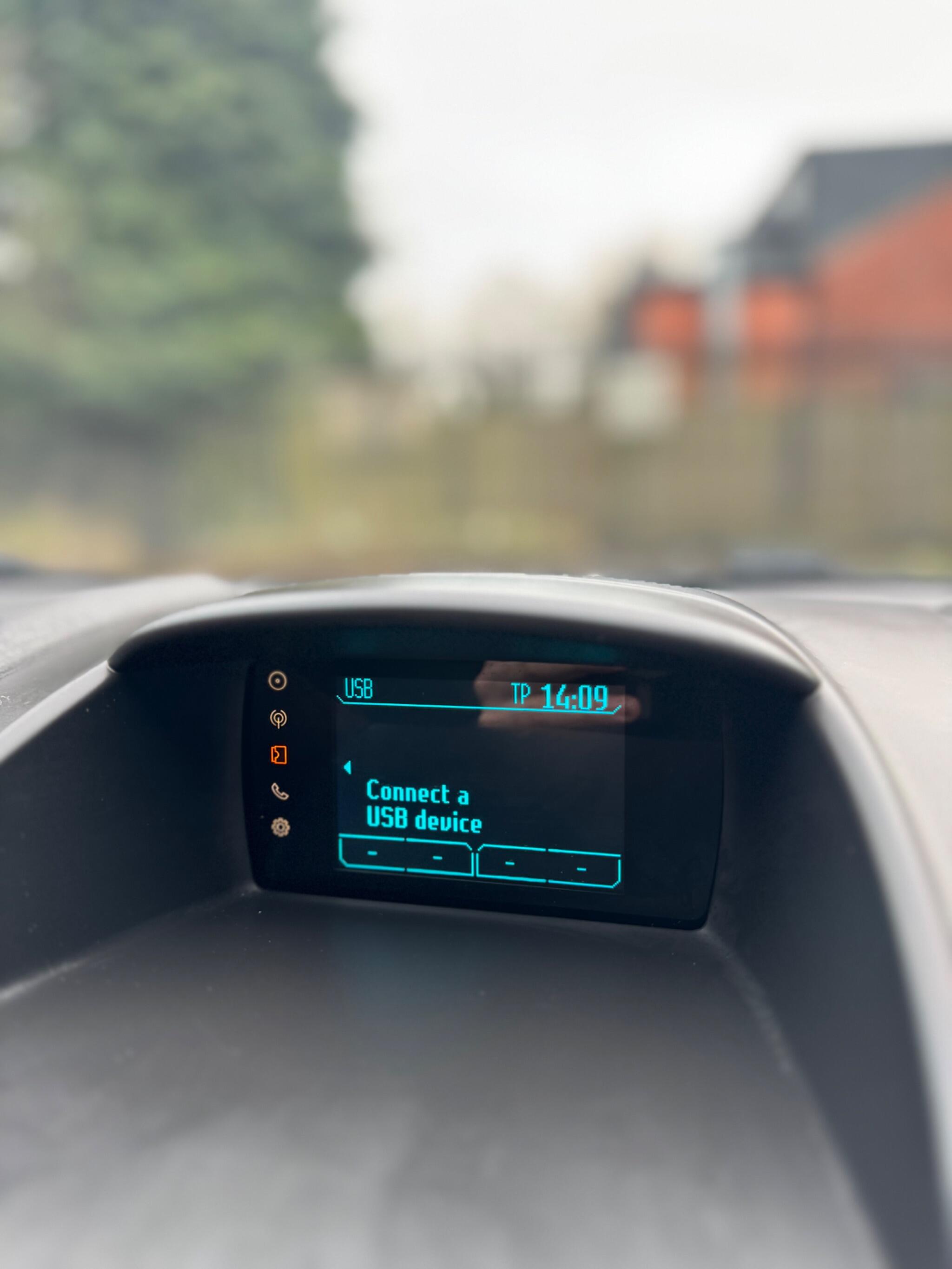 2014 Ford Fiesta 1.5 TDCi Zetec Euro 5 5dr image 51