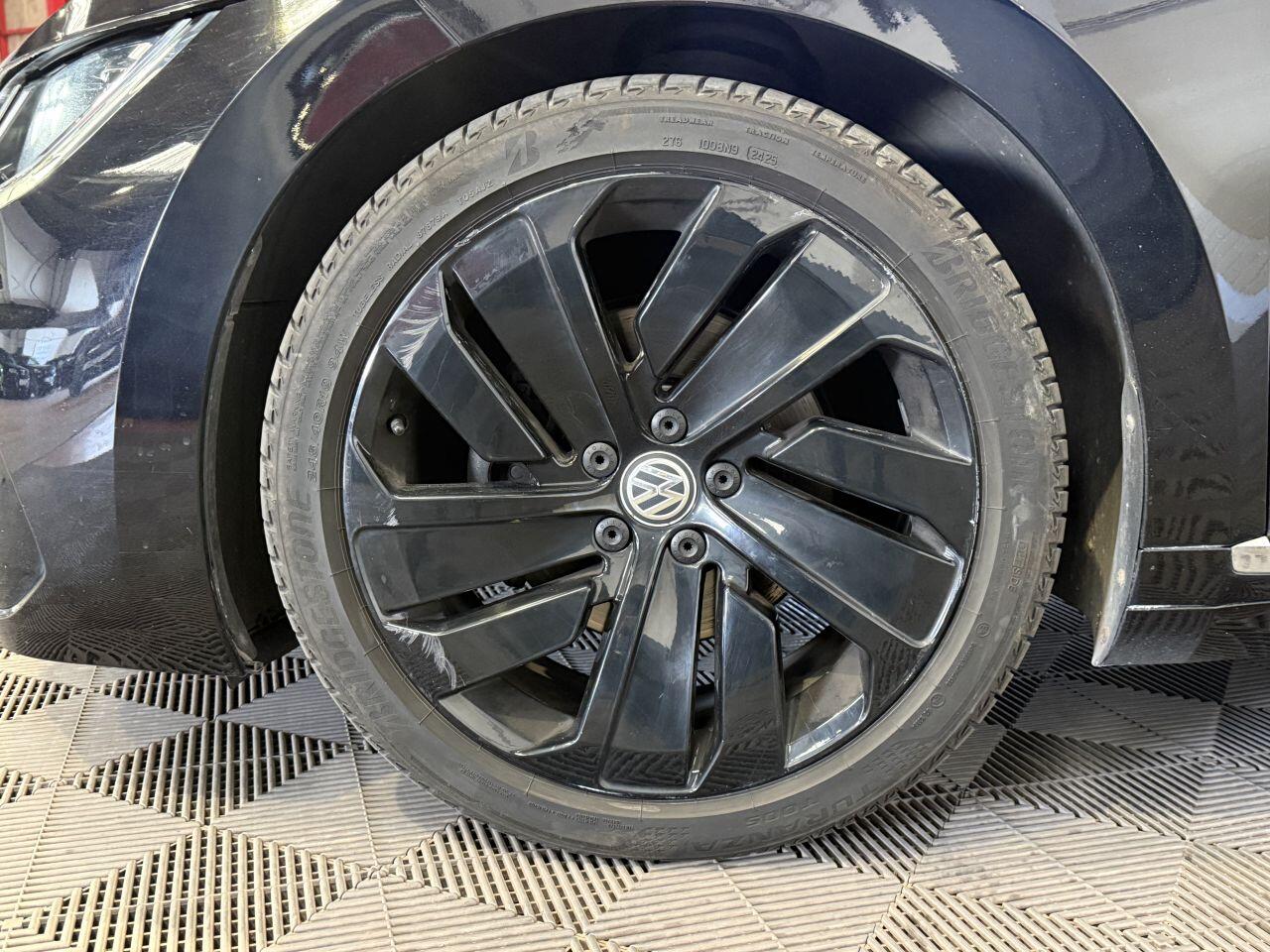 Volkswagen Arteon view 25