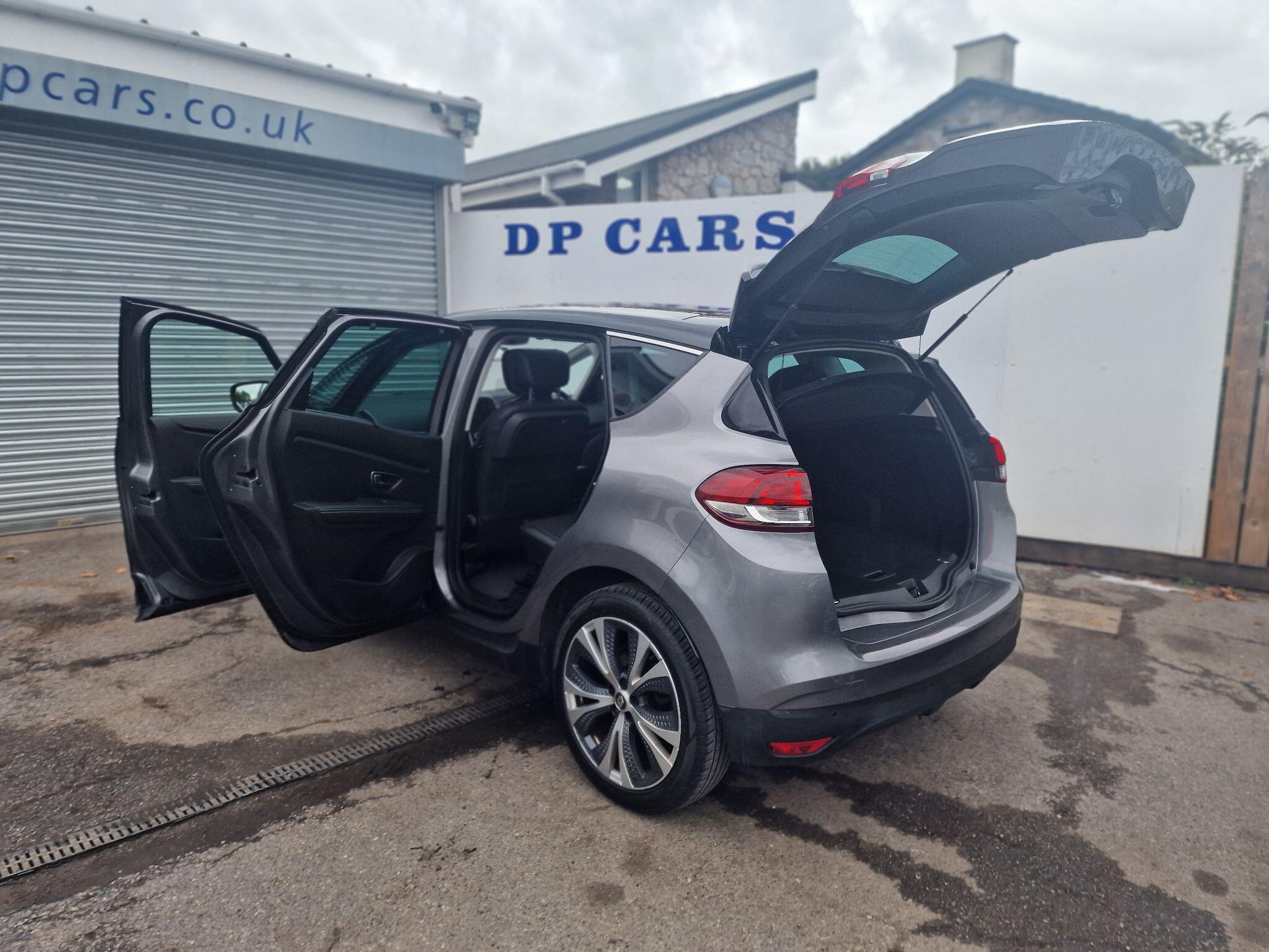 Renault Scenic view 53