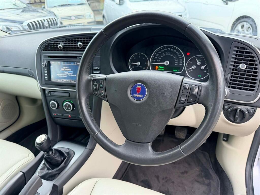Saab 9-3 view 10