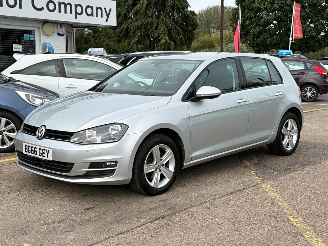 Volkswagen Golf view 7