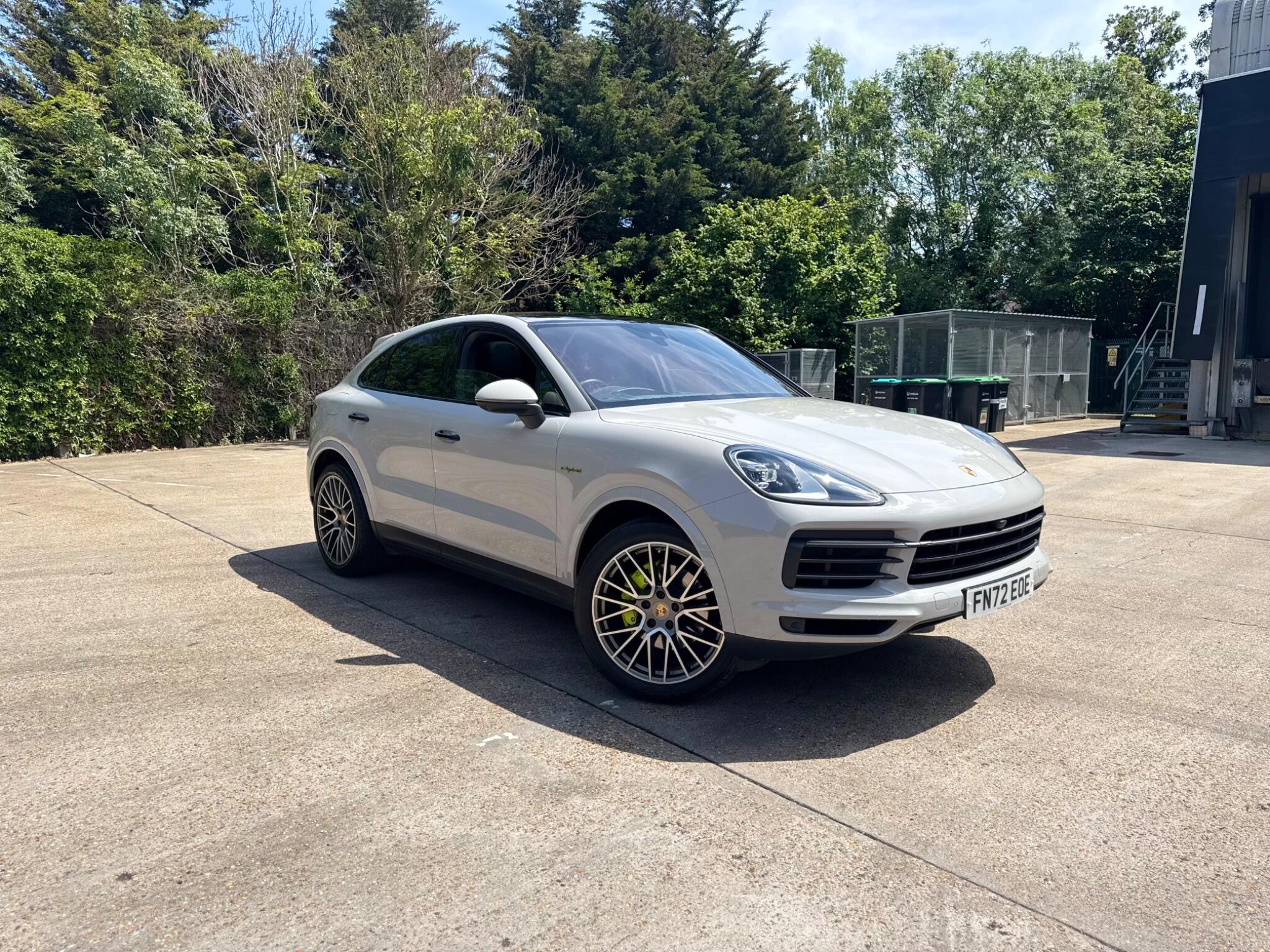 Porsche Cayenne view 2