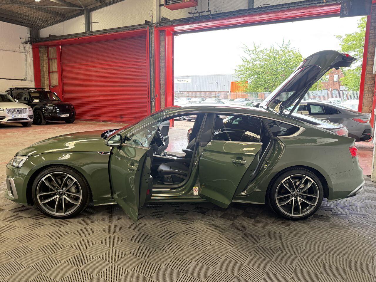 Audi A5 view 11