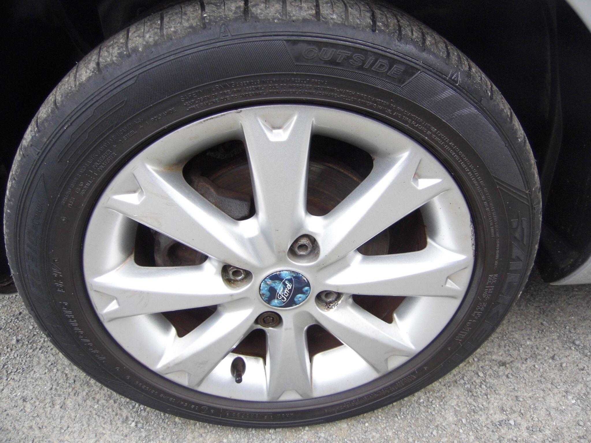 Ford Fiesta view 14