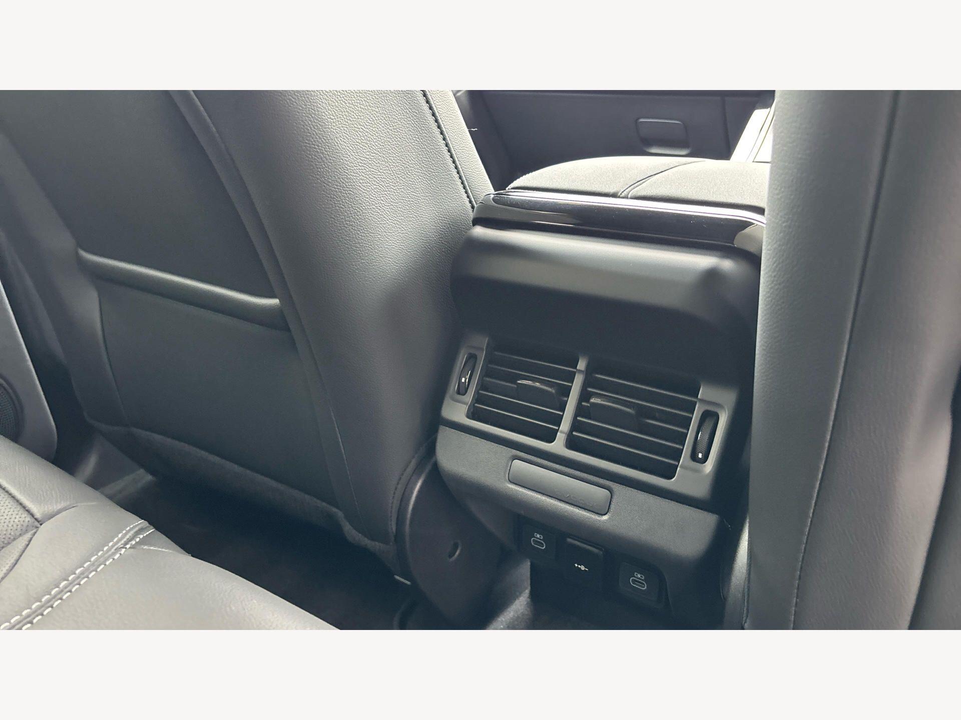 Land Rover Range Rover Evoque view 22