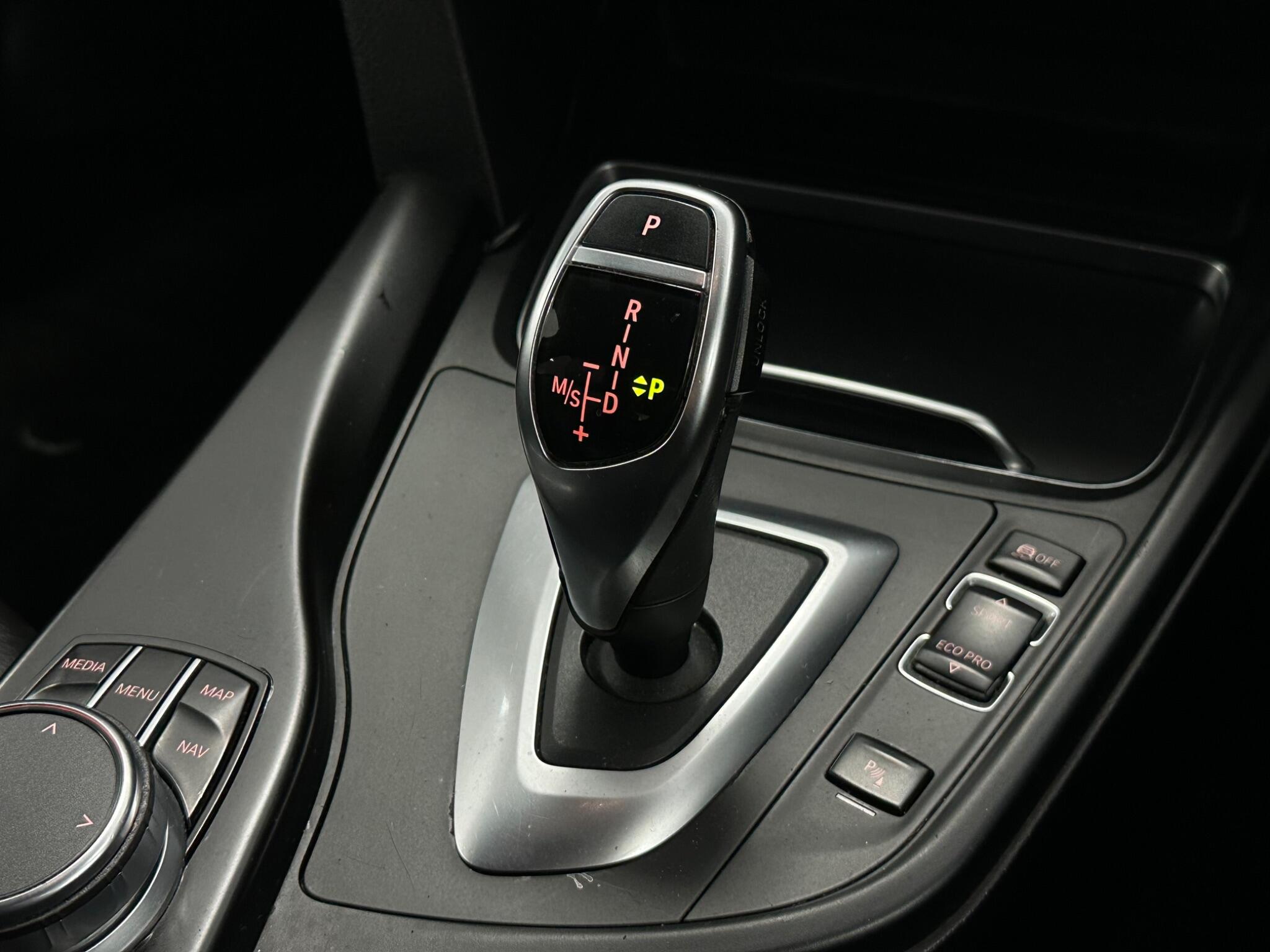 BMW 4 Series view 24