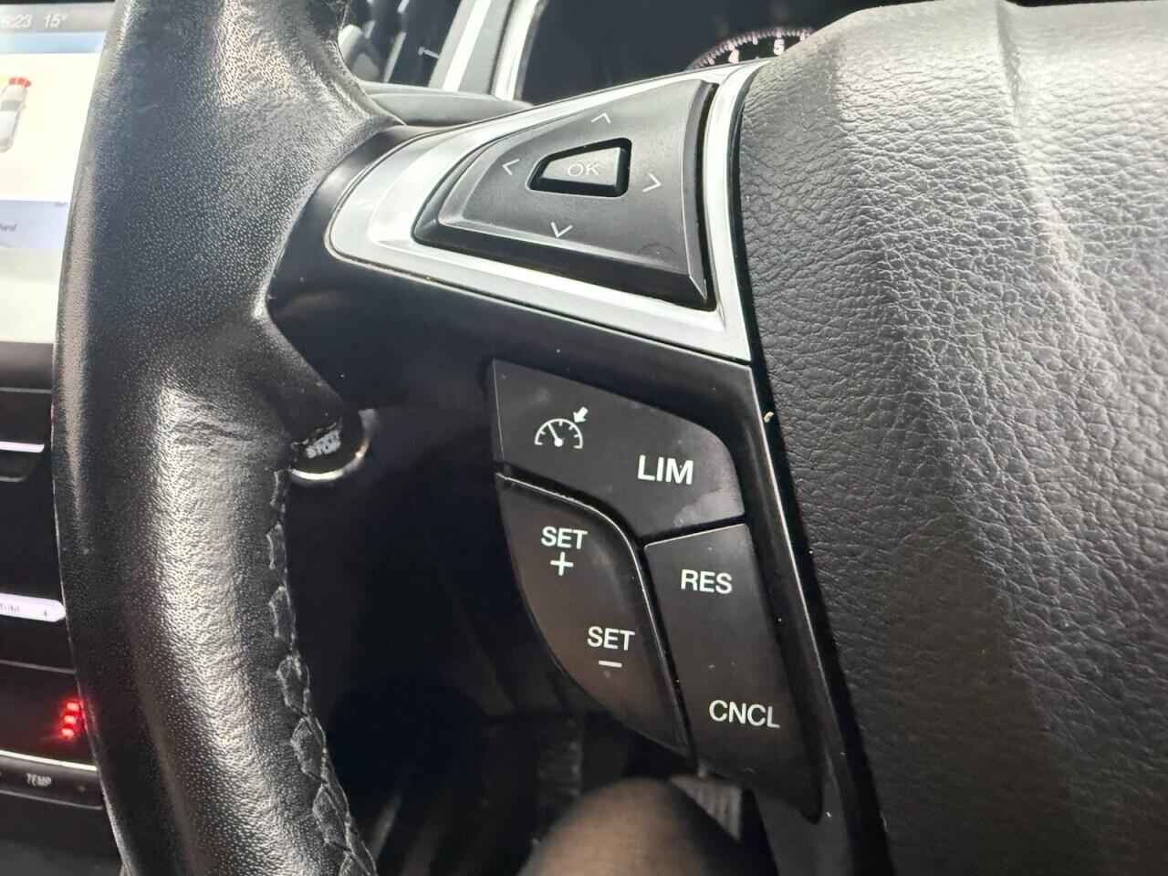 Ford S-Max view 14