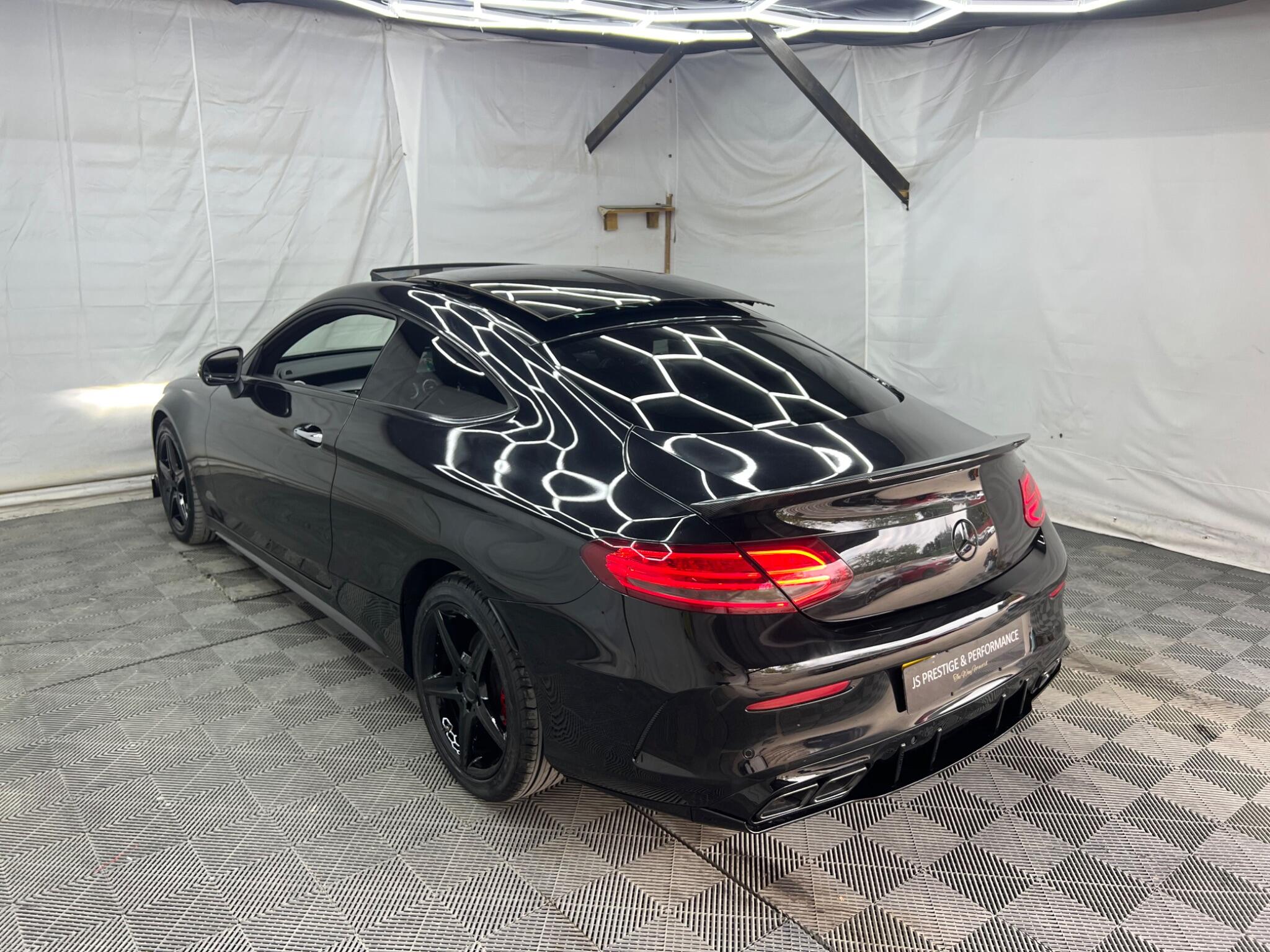 Mercedes-Benz C-Class view 7