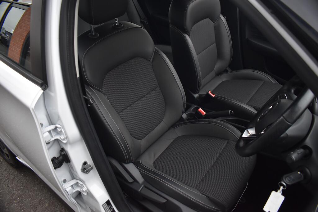 MG MG3 view 27