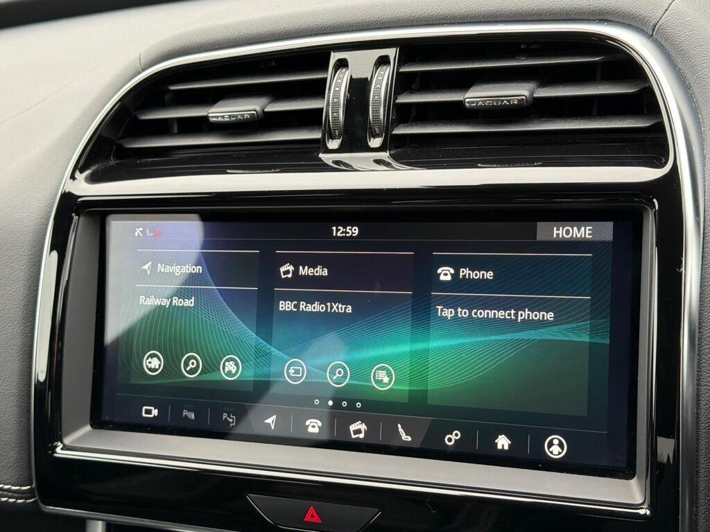 Jaguar XE view 30