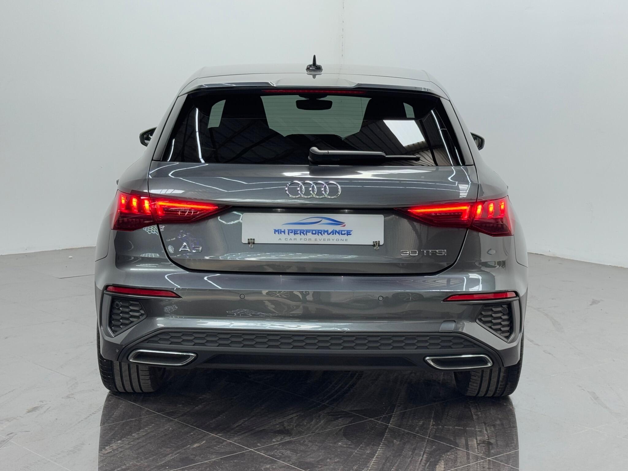 Audi A3 view 4
