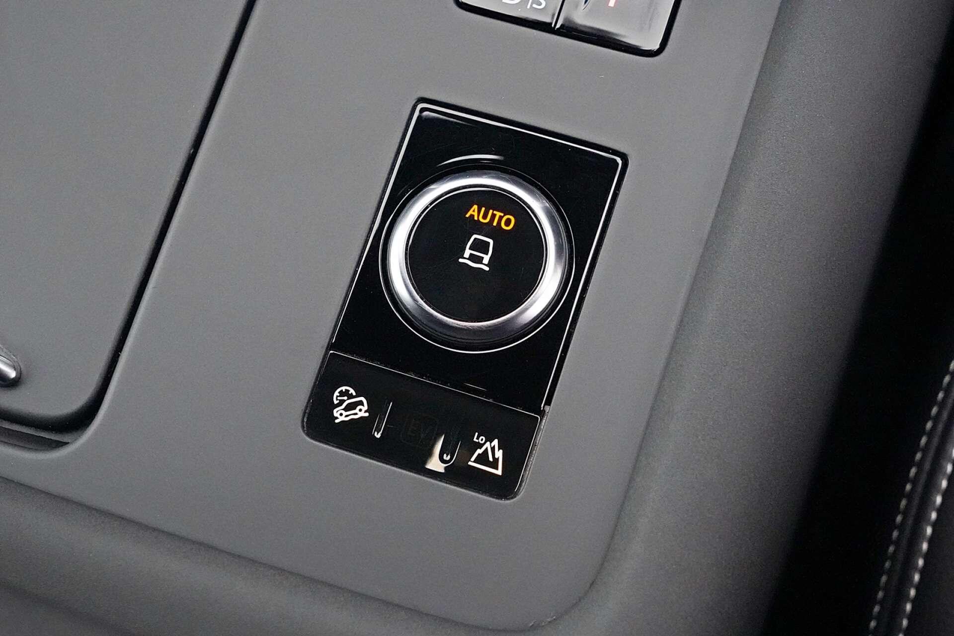 Land Rover Discovery view 20