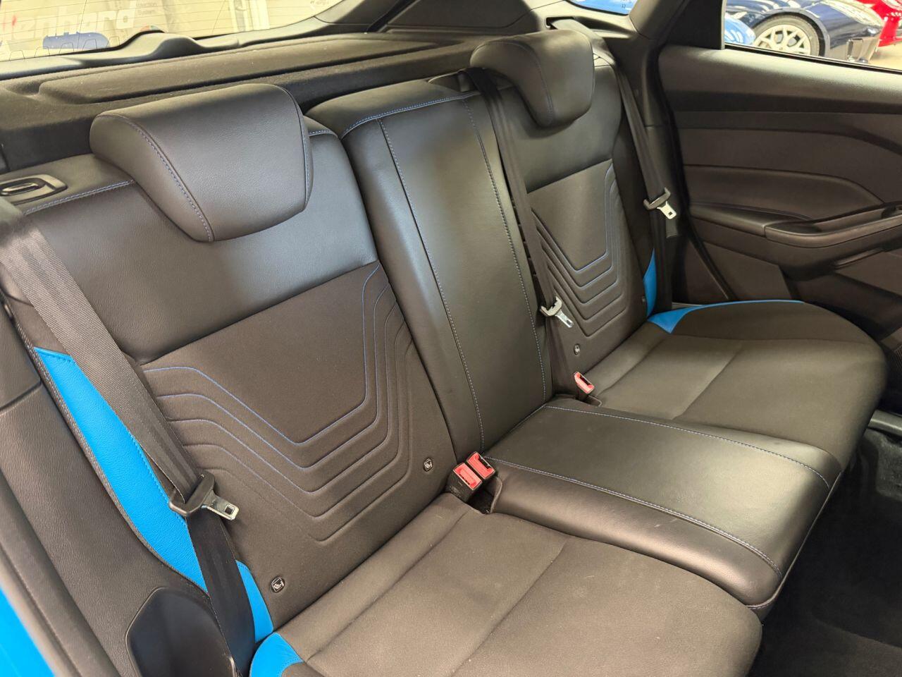 Ford Focus view 13