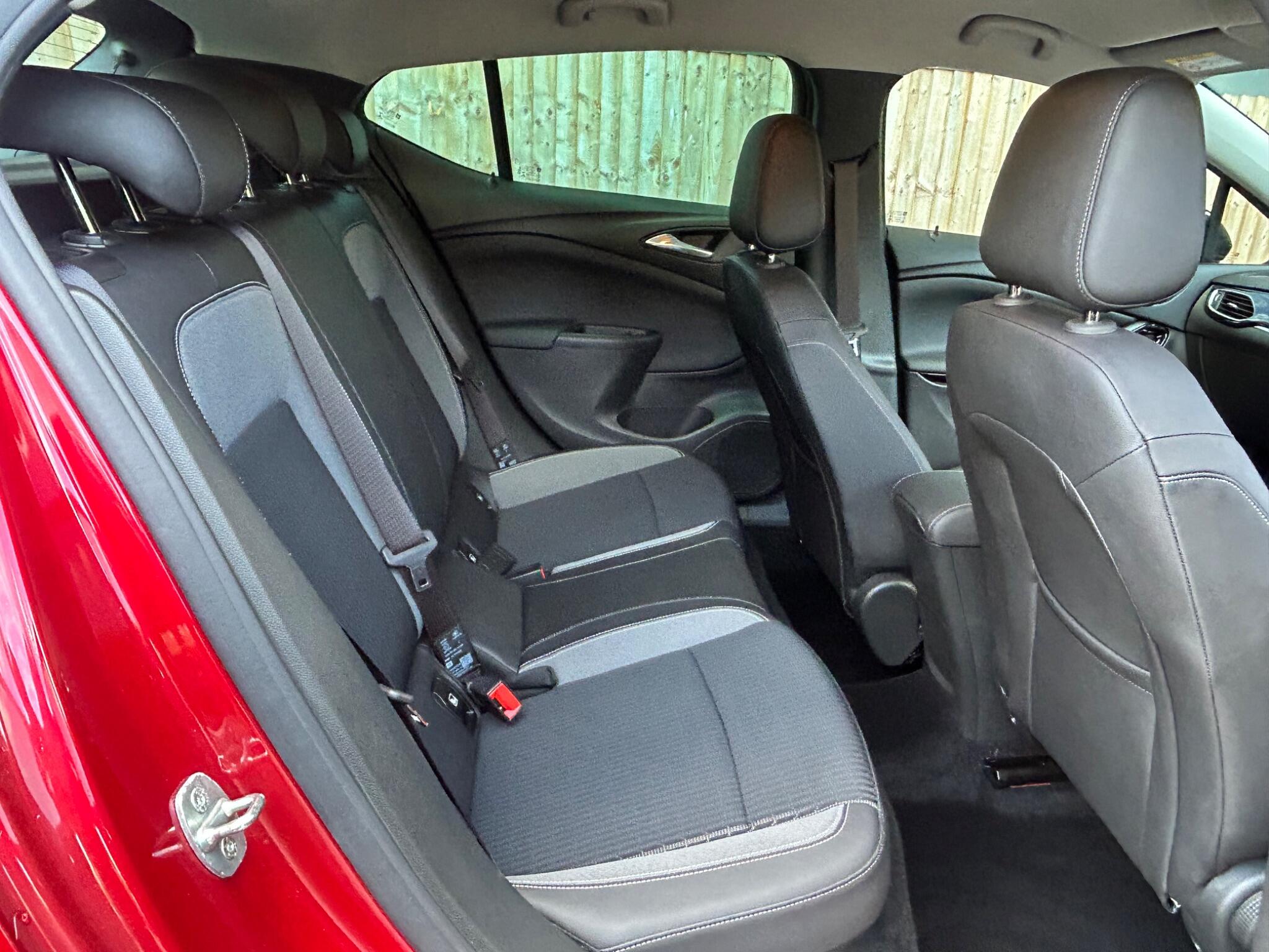 Vauxhall Astra view 38