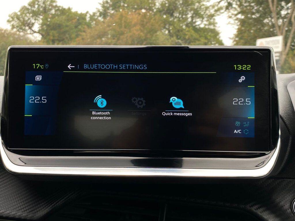 Peugeot E-2008 view 42