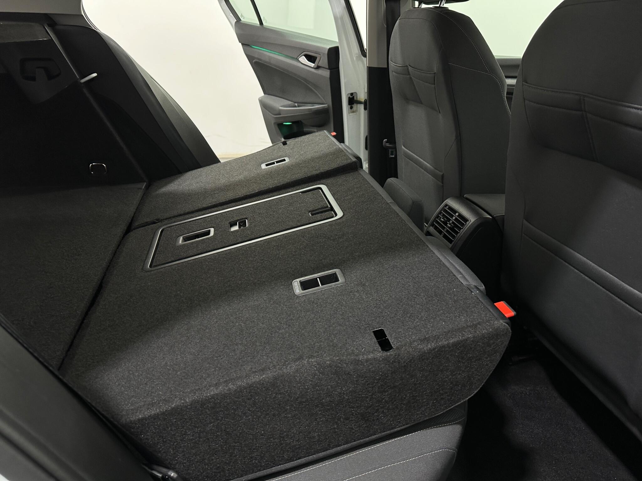 Volkswagen Golf view 46