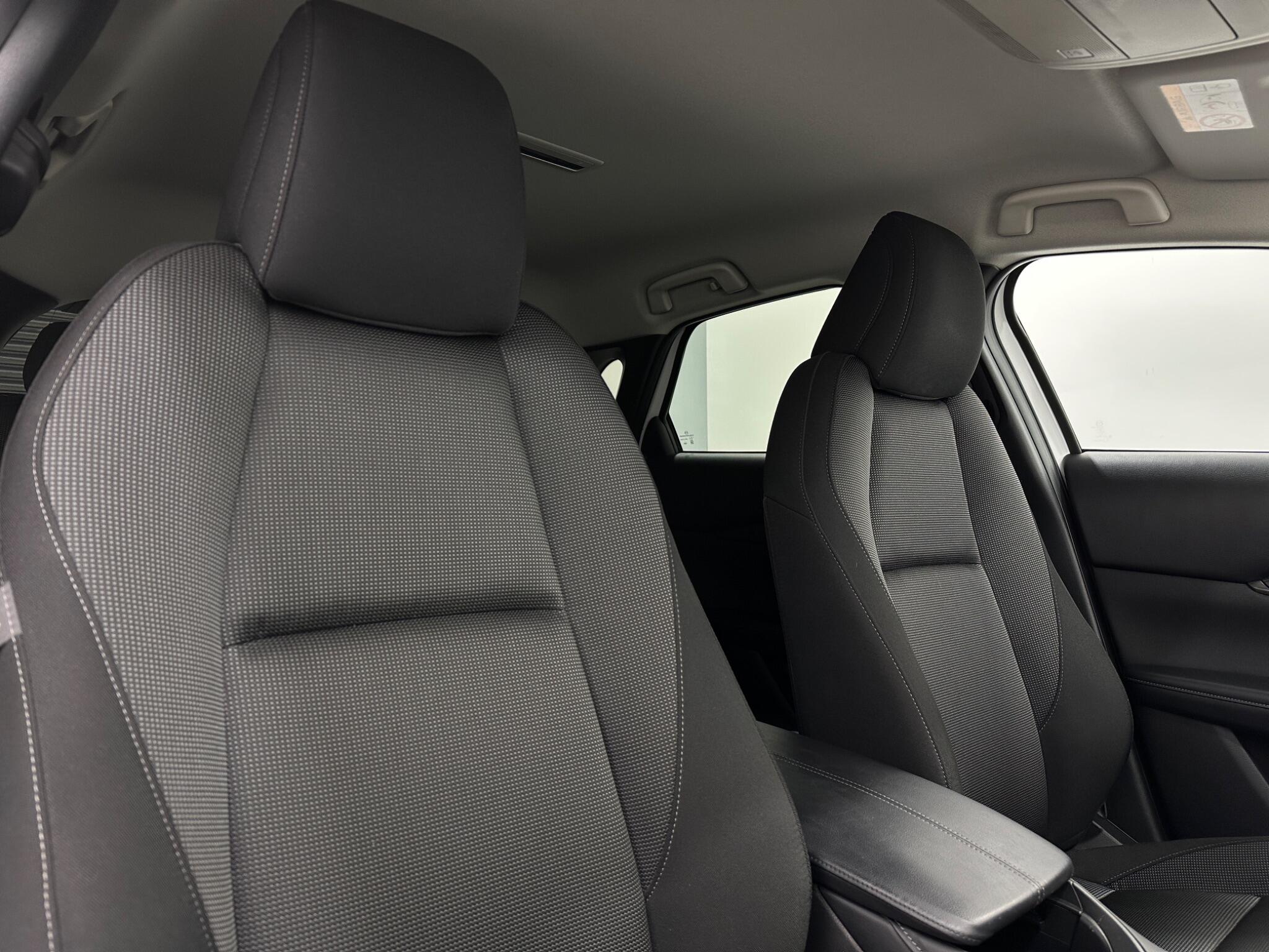 Mazda CX-30 view 34