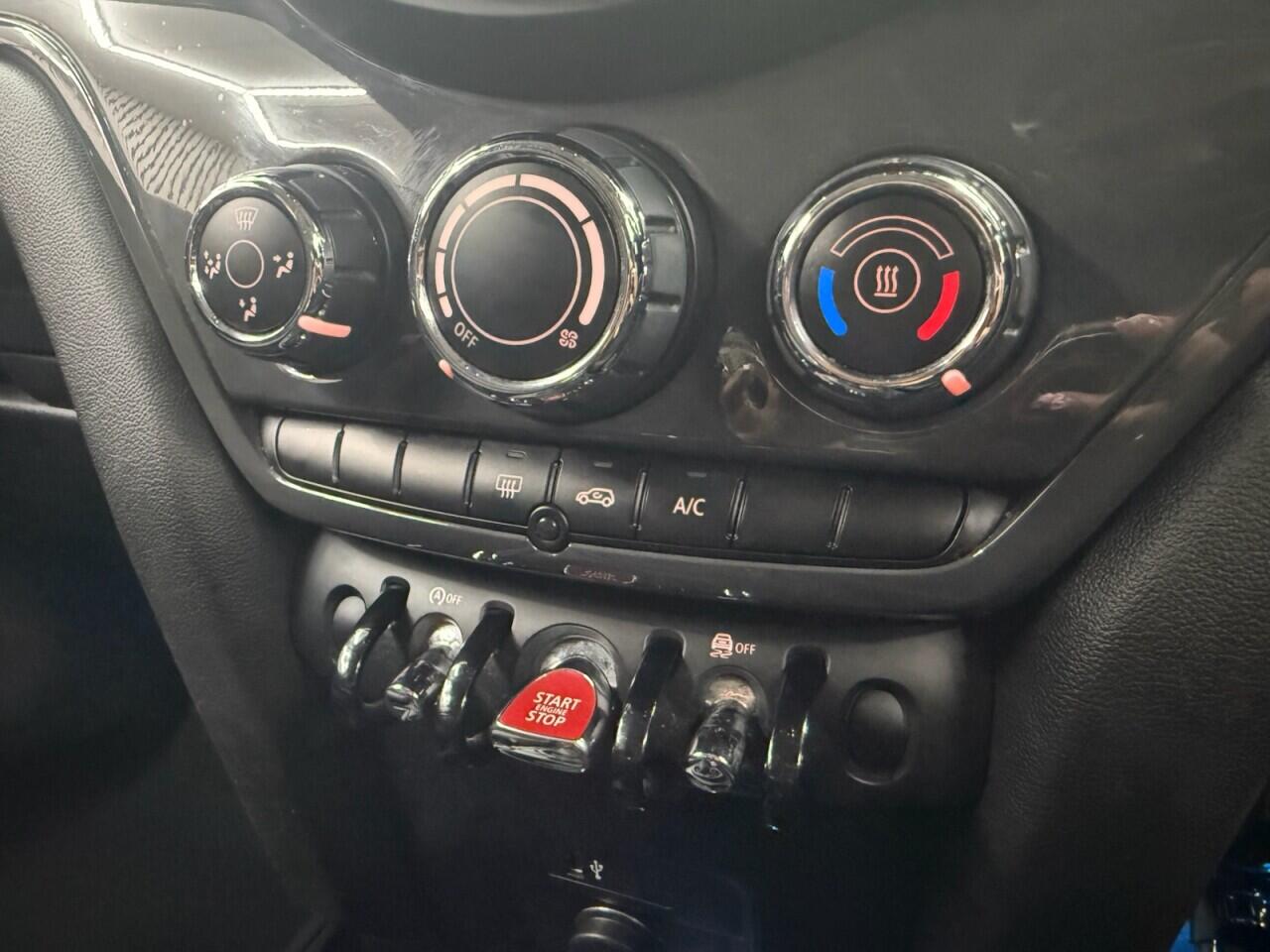Mini Countryman view 20