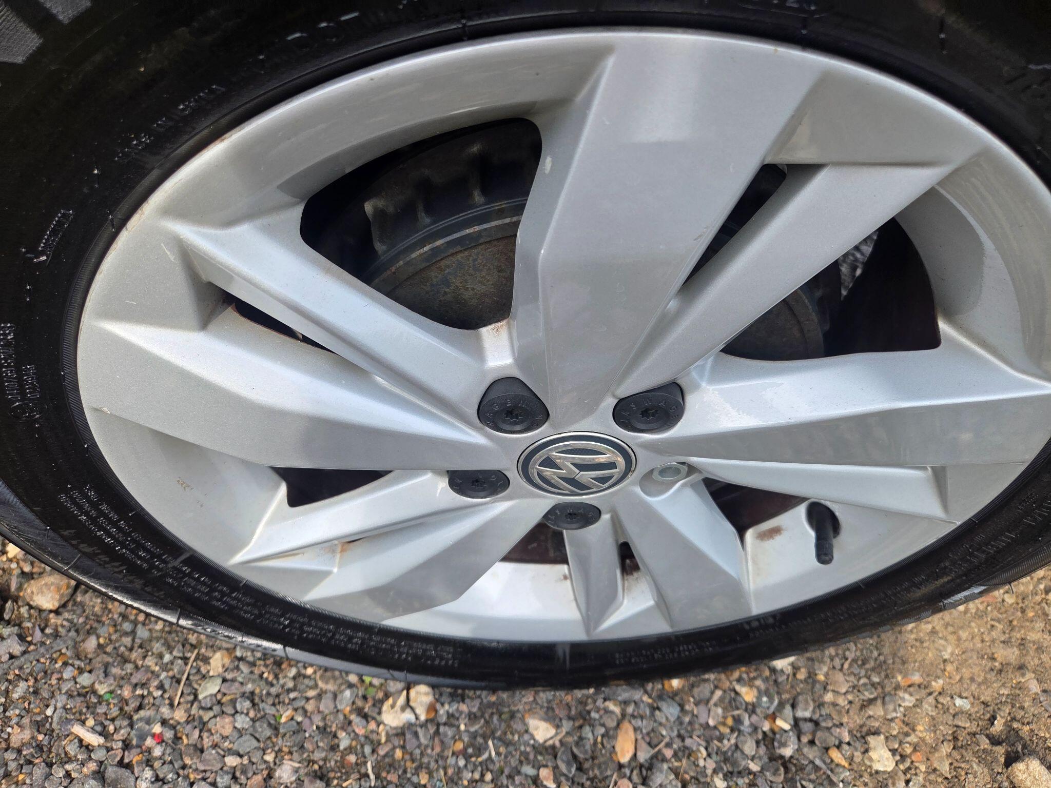 Volkswagen Polo view 21