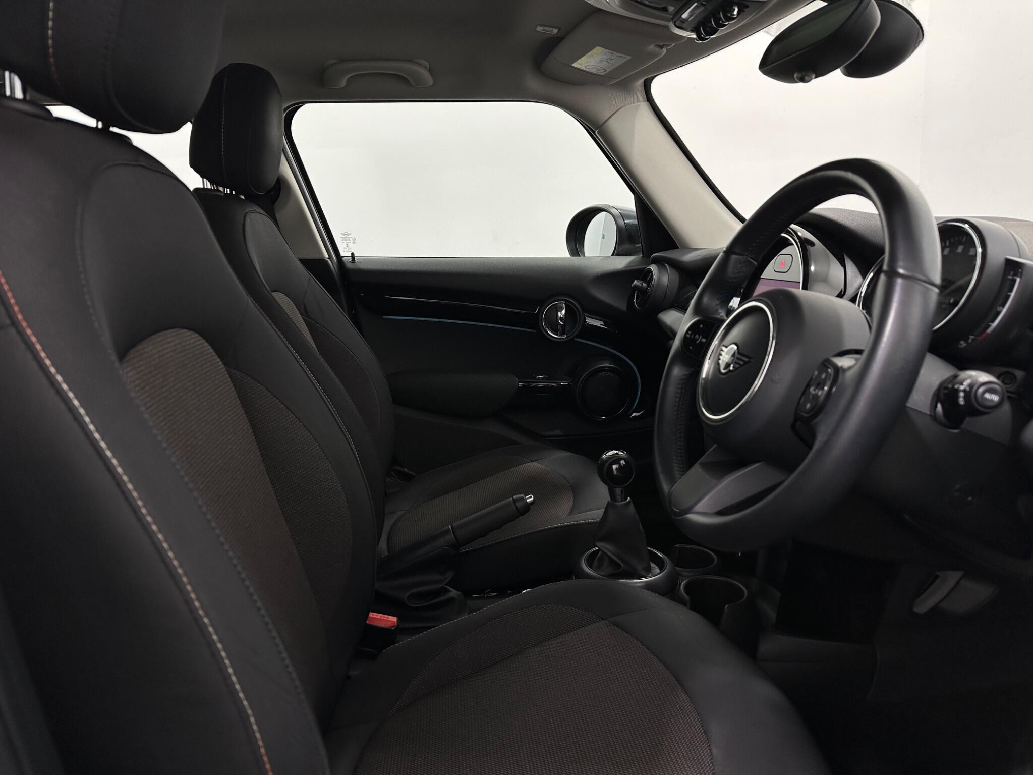 Mini Cooper view 30