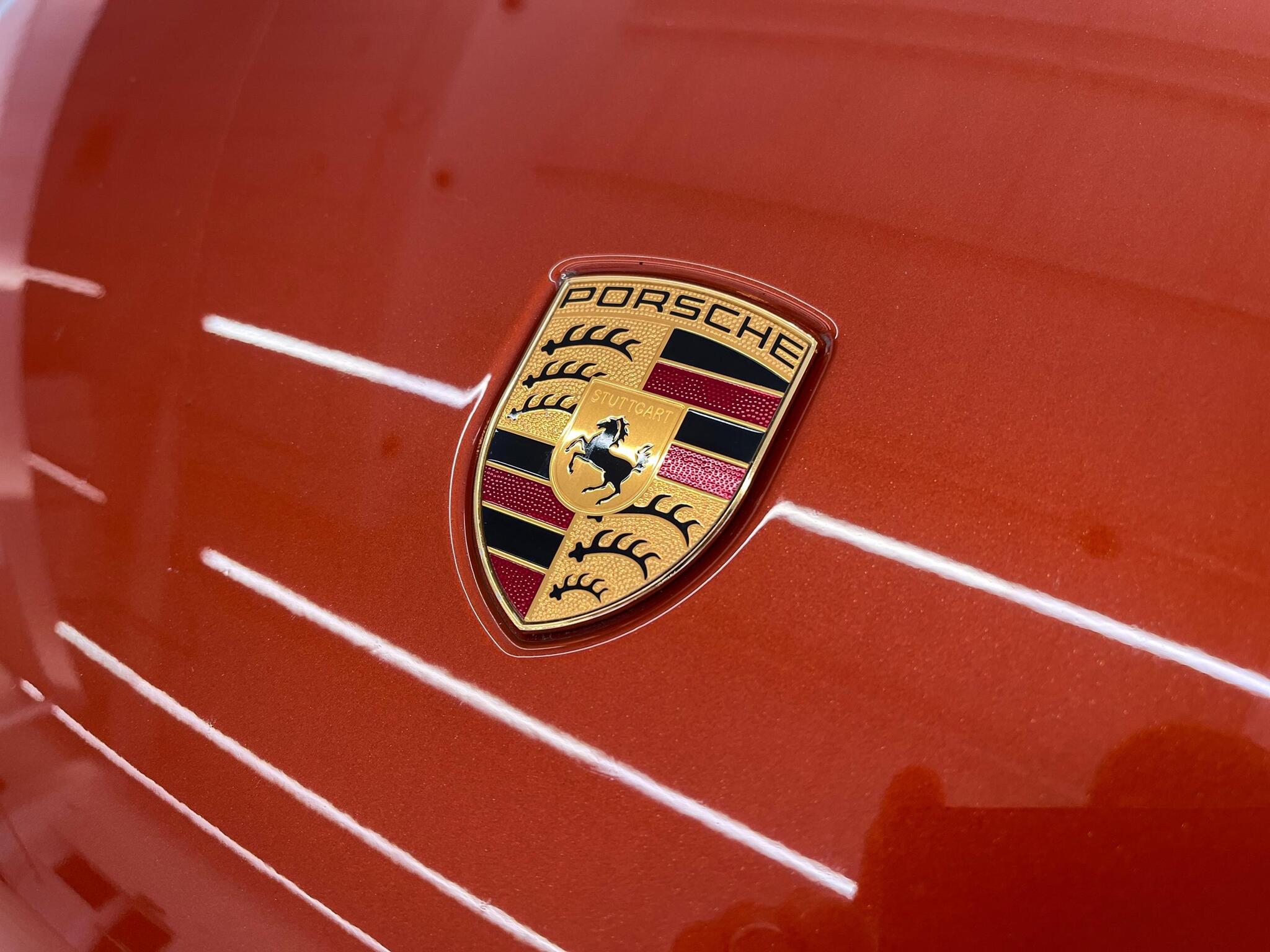 Porsche Macan view 35