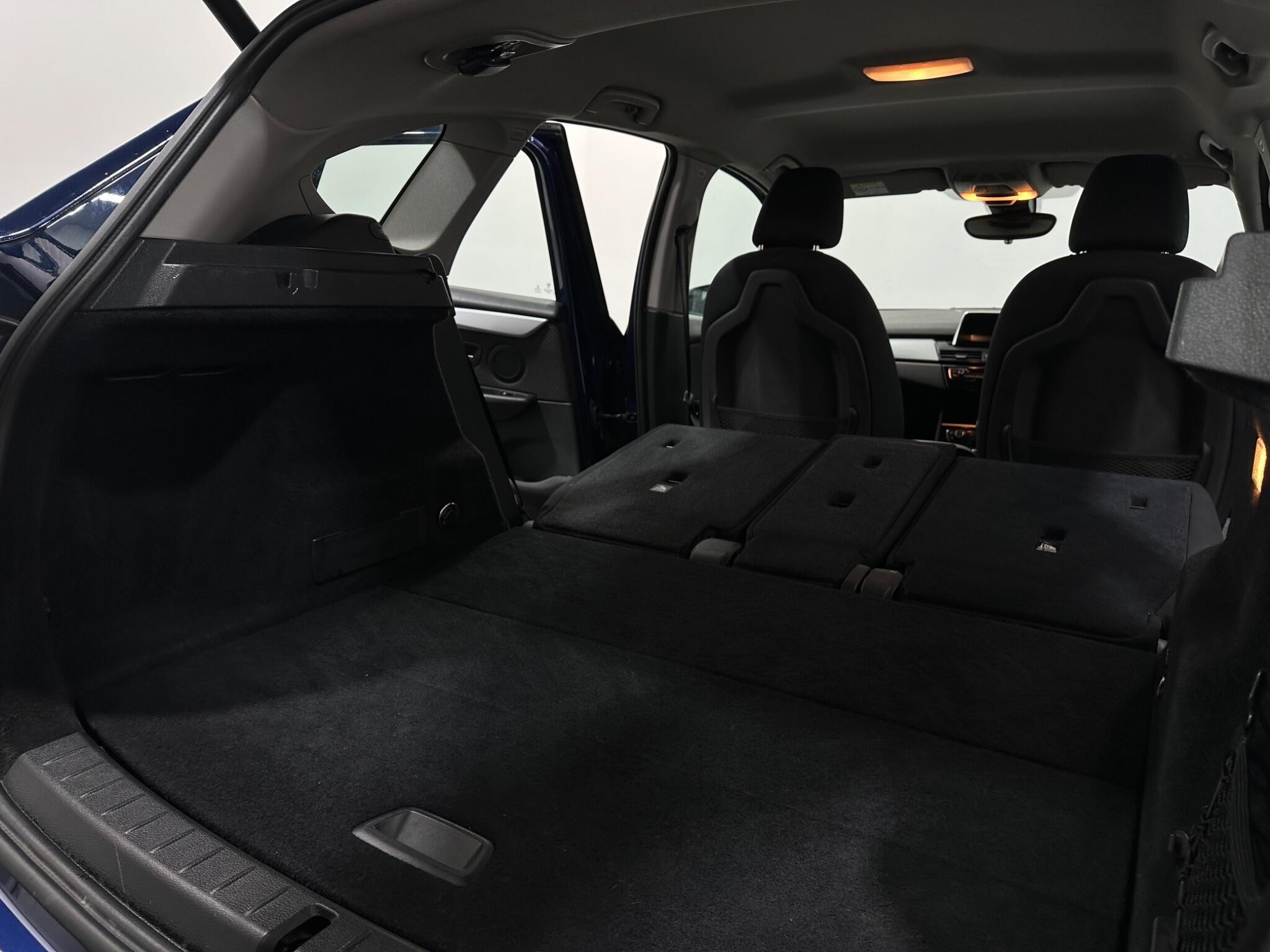 BMW 2 Series view 43