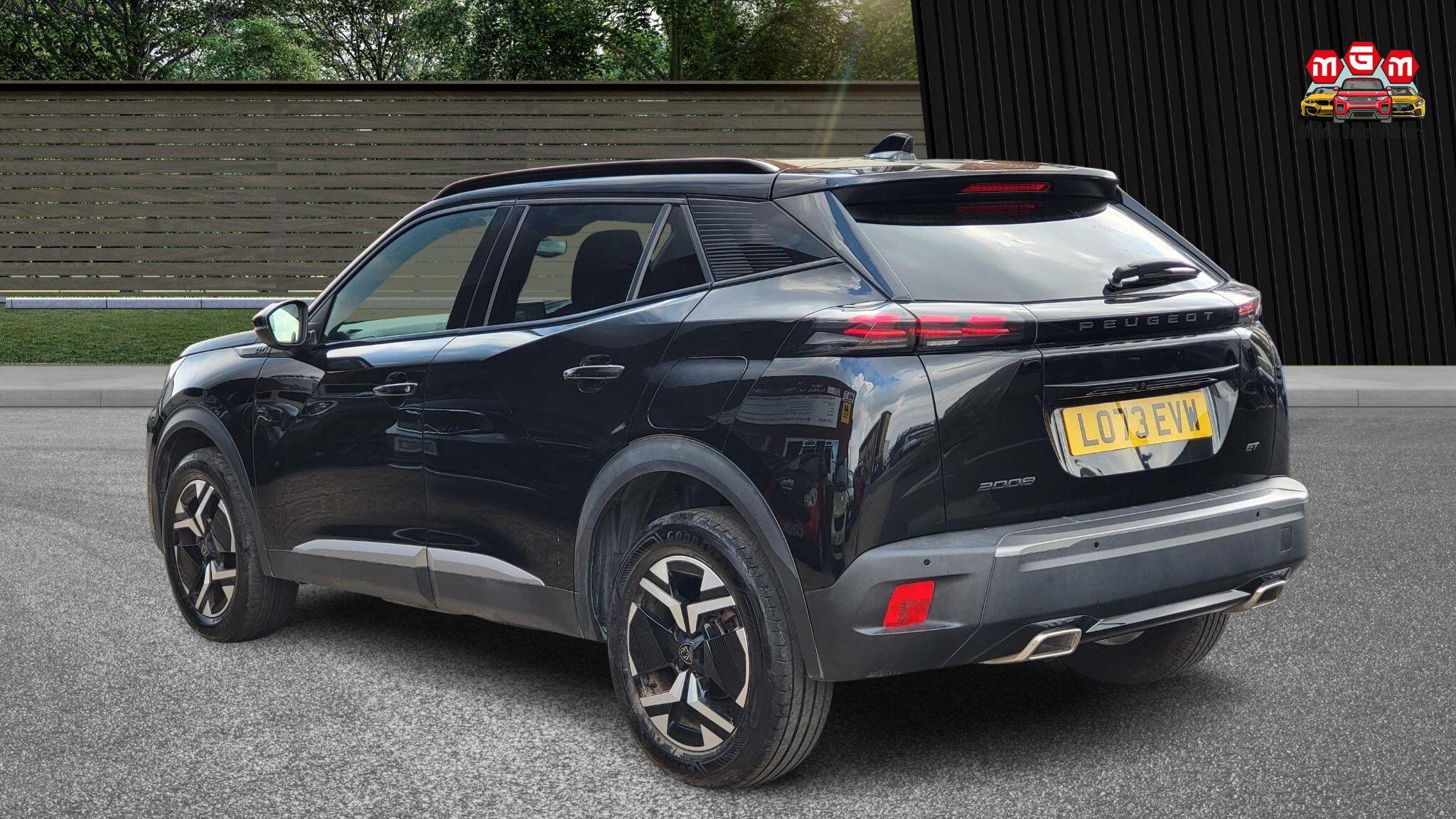 Peugeot 2008 view 4