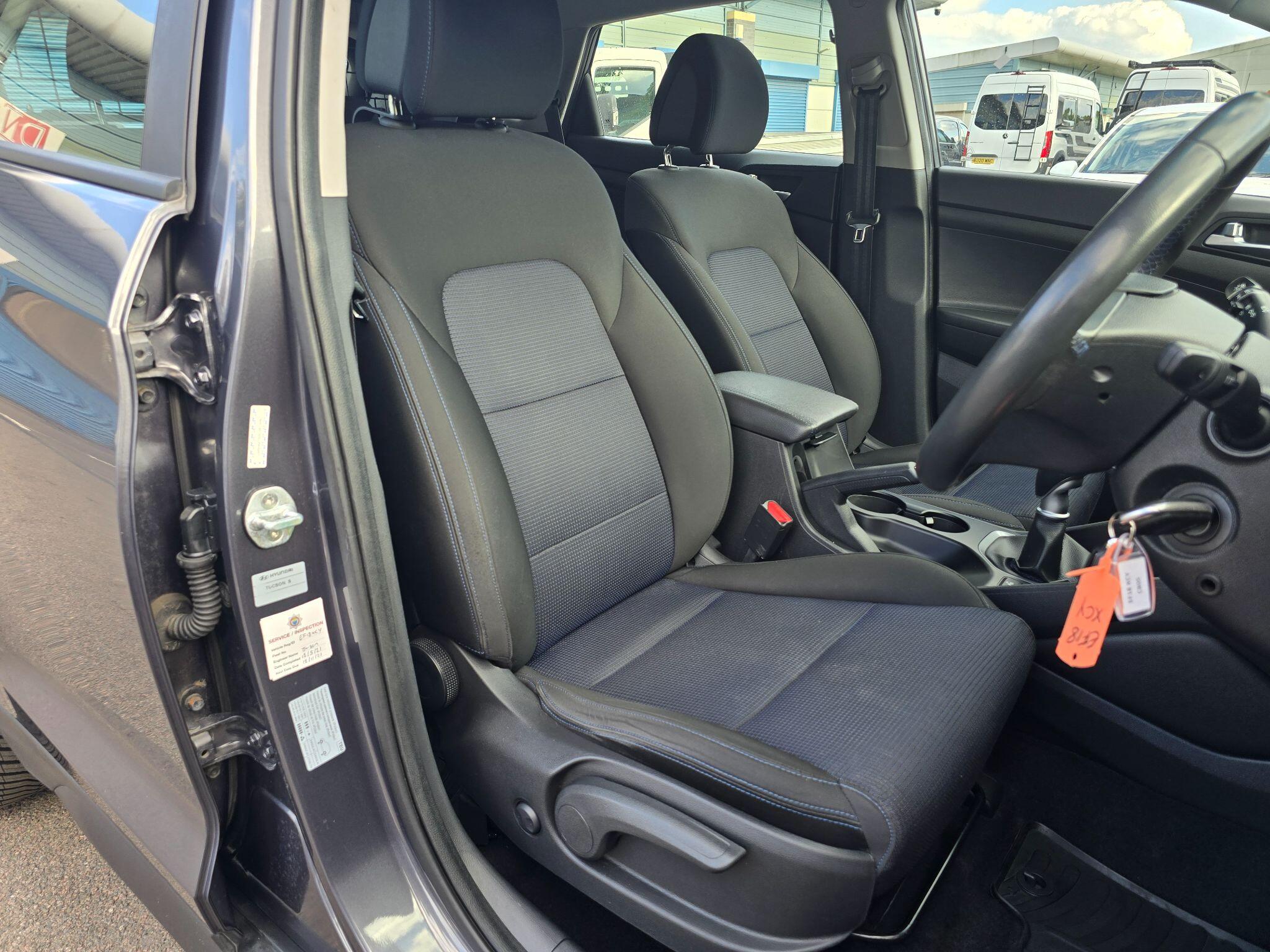Hyundai Tucson view 29