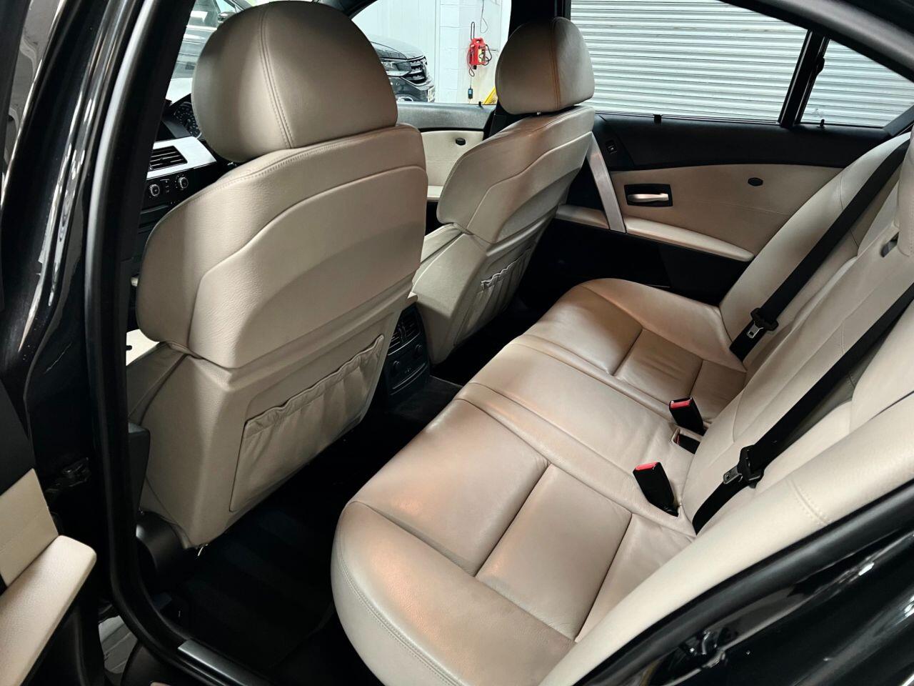 BMW M5 view 29