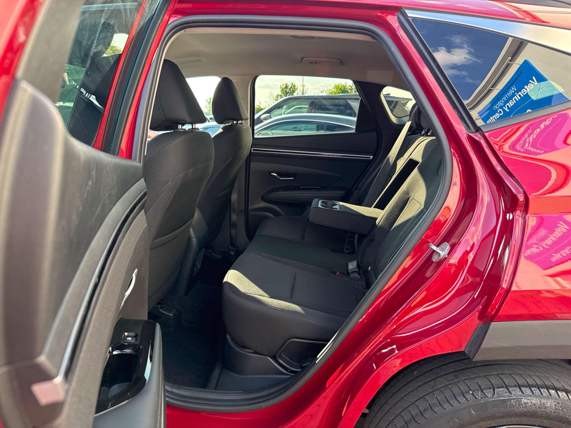 Hyundai Tucson view 35