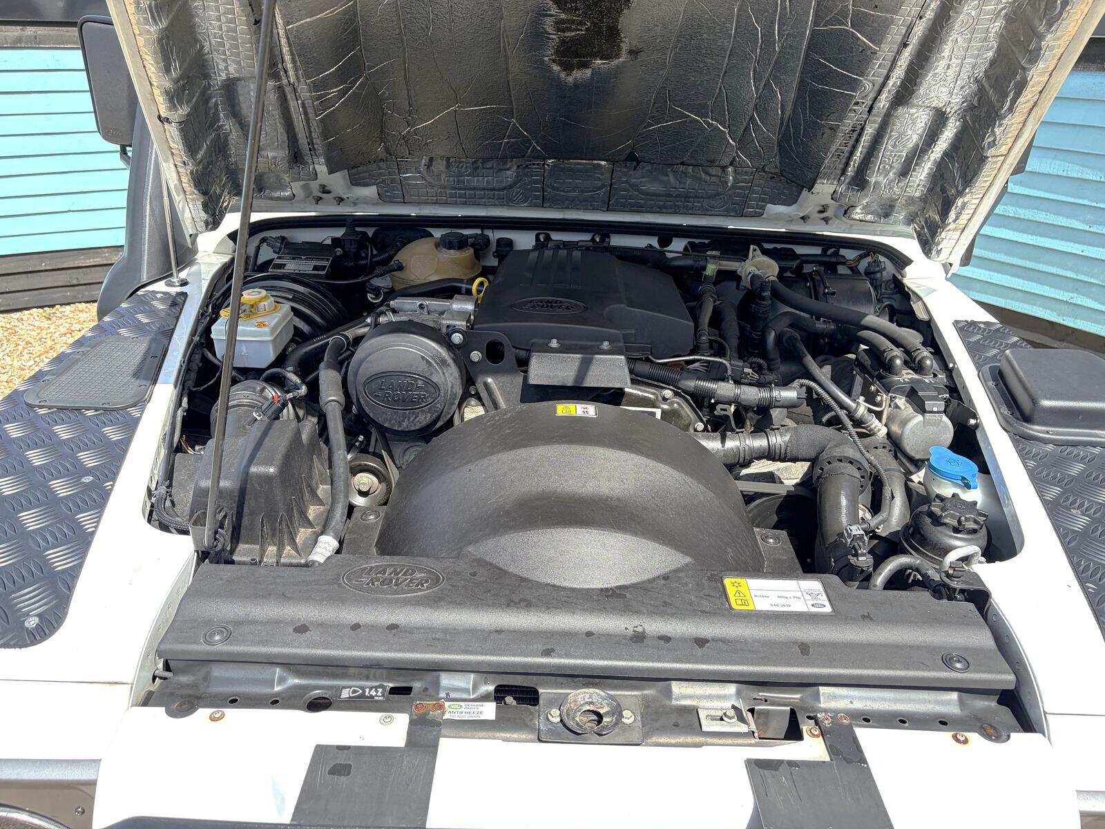 Land Rover Defender view 15