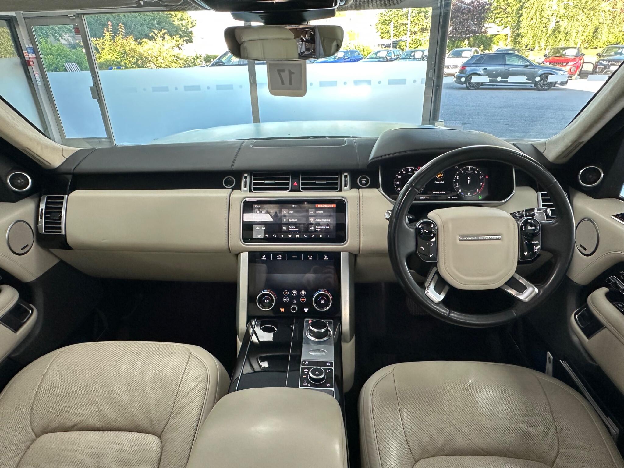 Land Rover Range Rover view 16