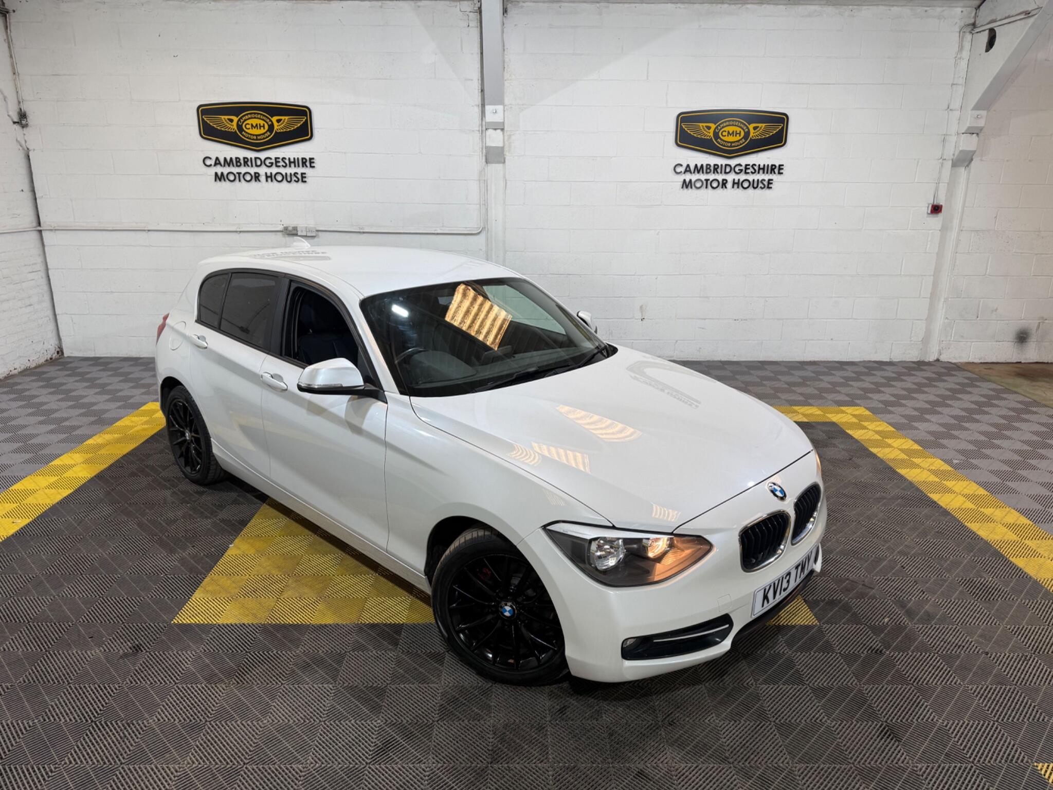 BMW 1 Series view 6