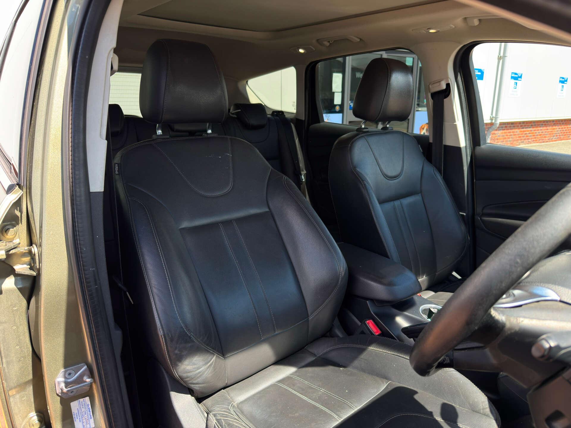 Ford Kuga view 15