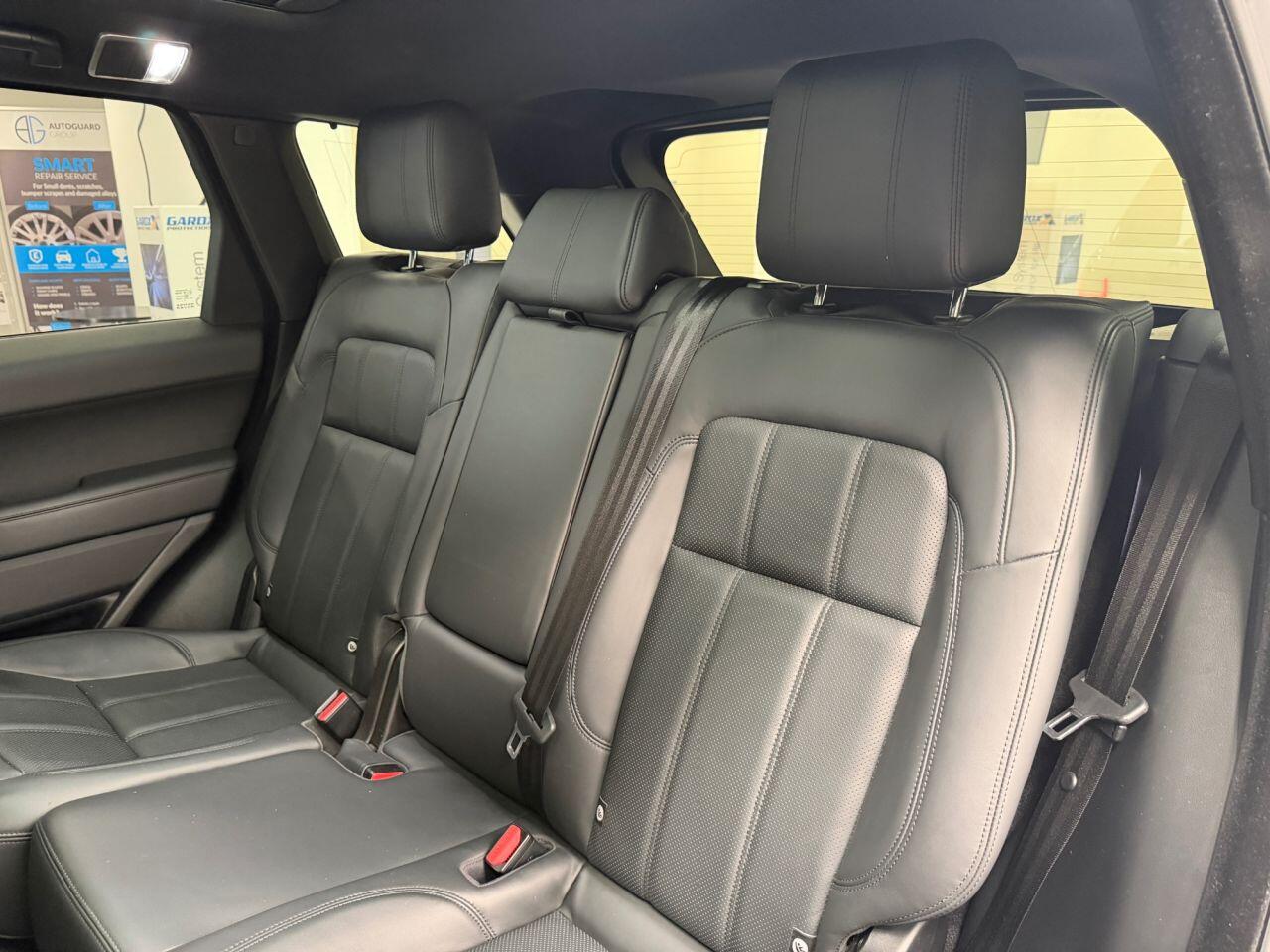 Land Rover Range Rover Sport view 12
