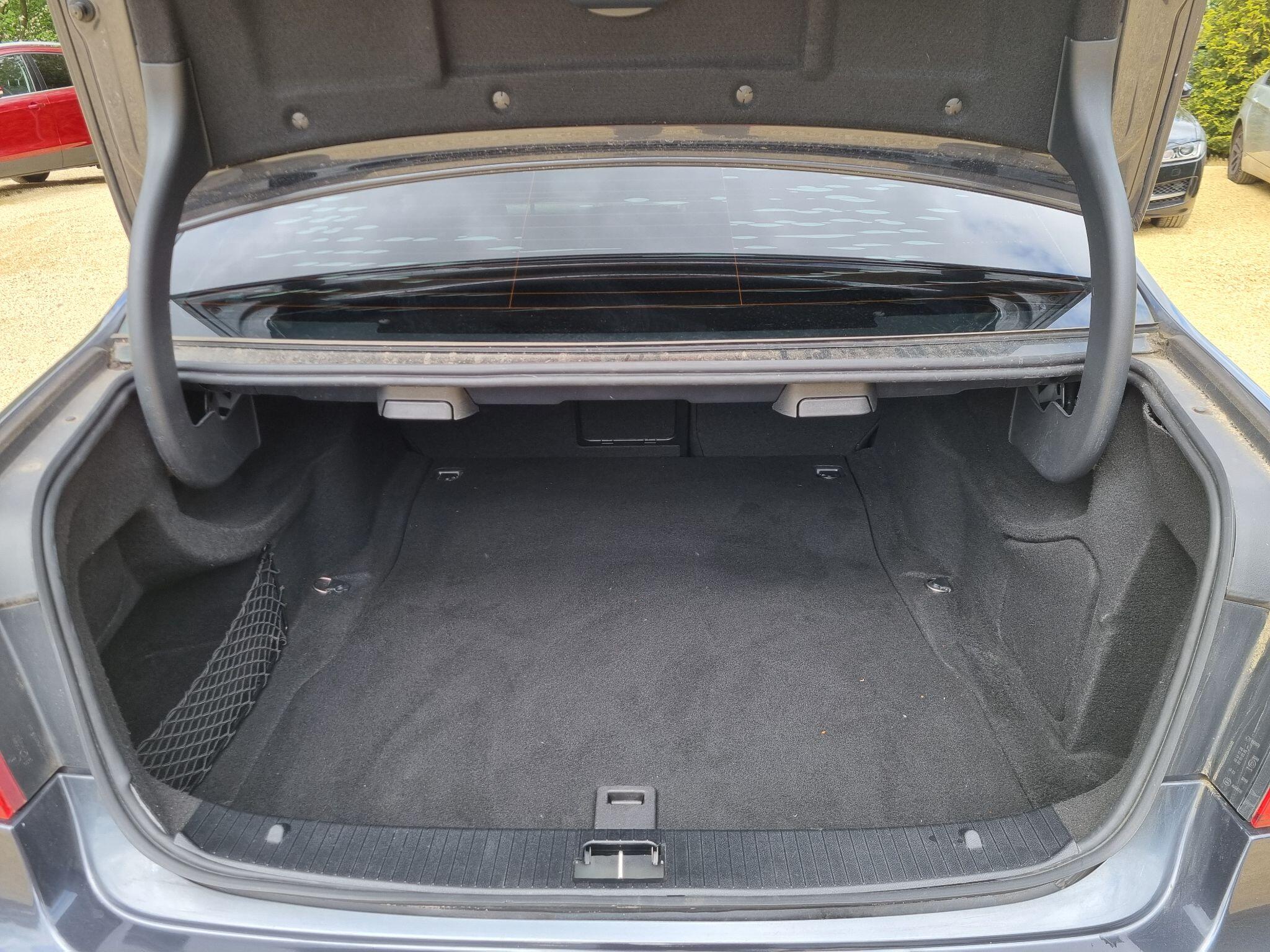 Mercedes-Benz E Class view 13