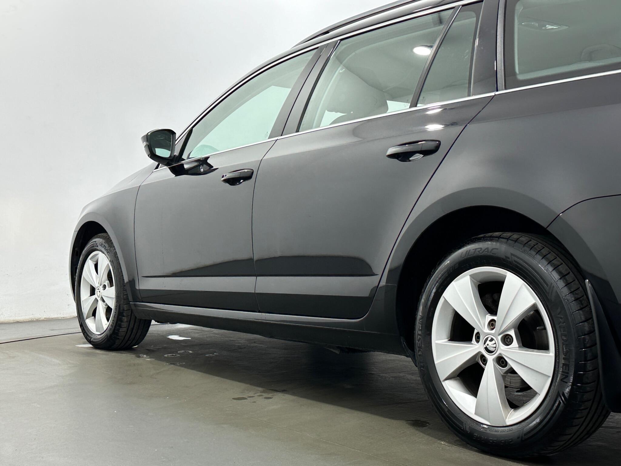 Skoda Octavia view 49