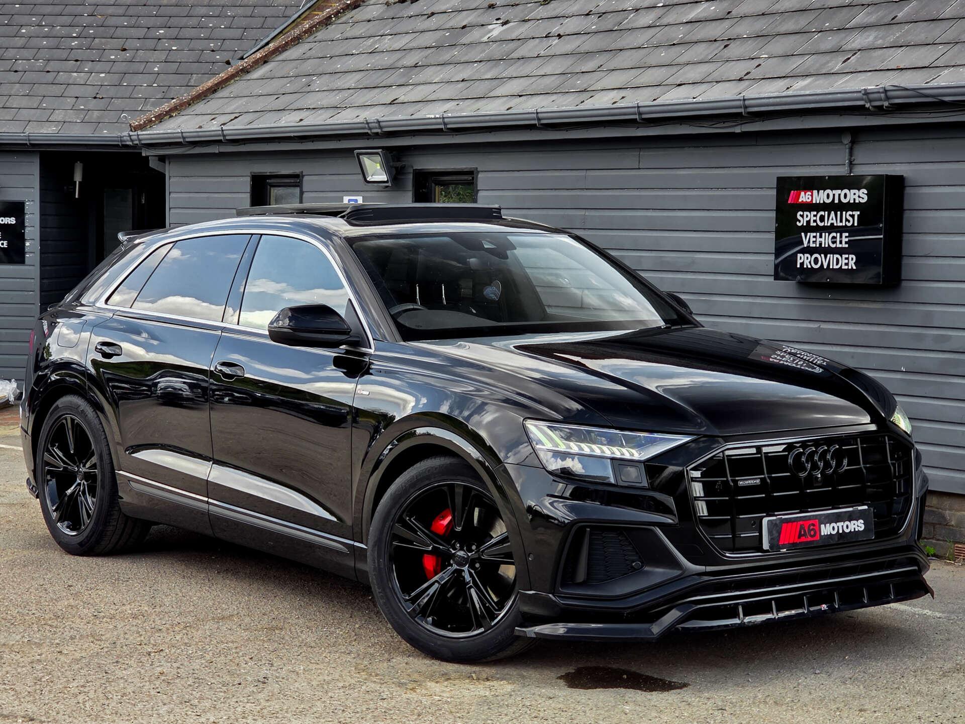 Audi Q8 view 2