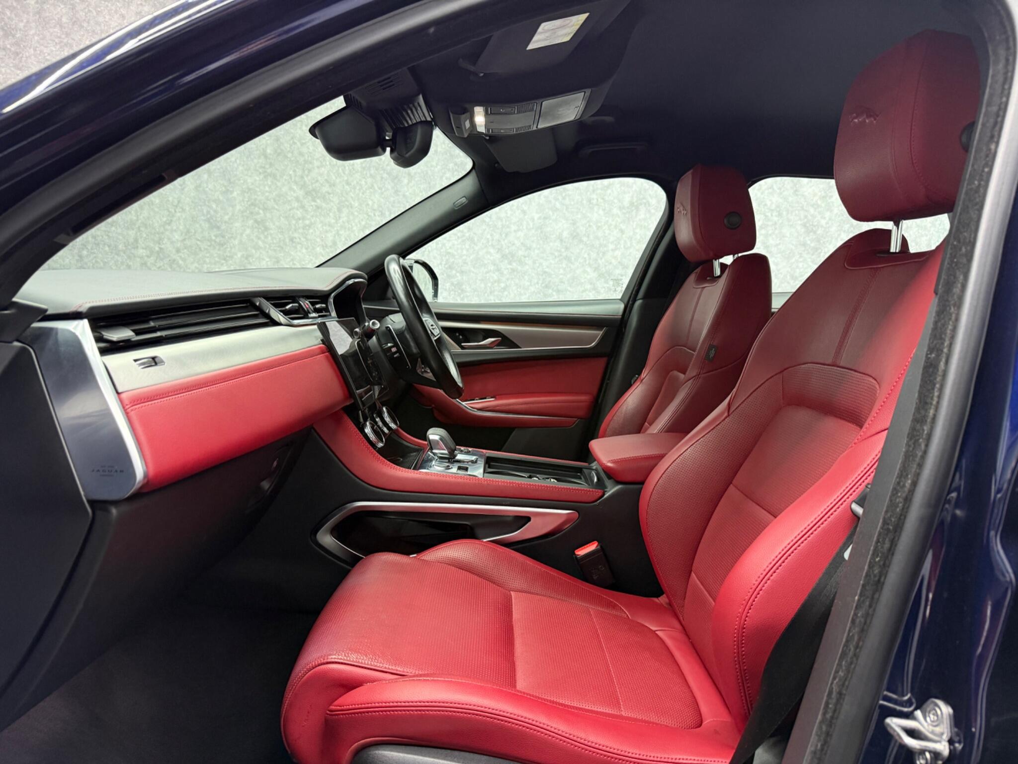 Jaguar F-Pace view 3